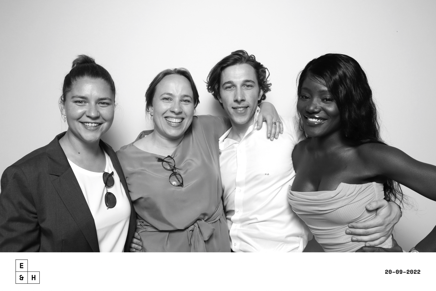 Emma & Harry | View more photos from the event at images.mobile-photo-booth.com/u/MobilePhotoBoothUK/Emma-Harry