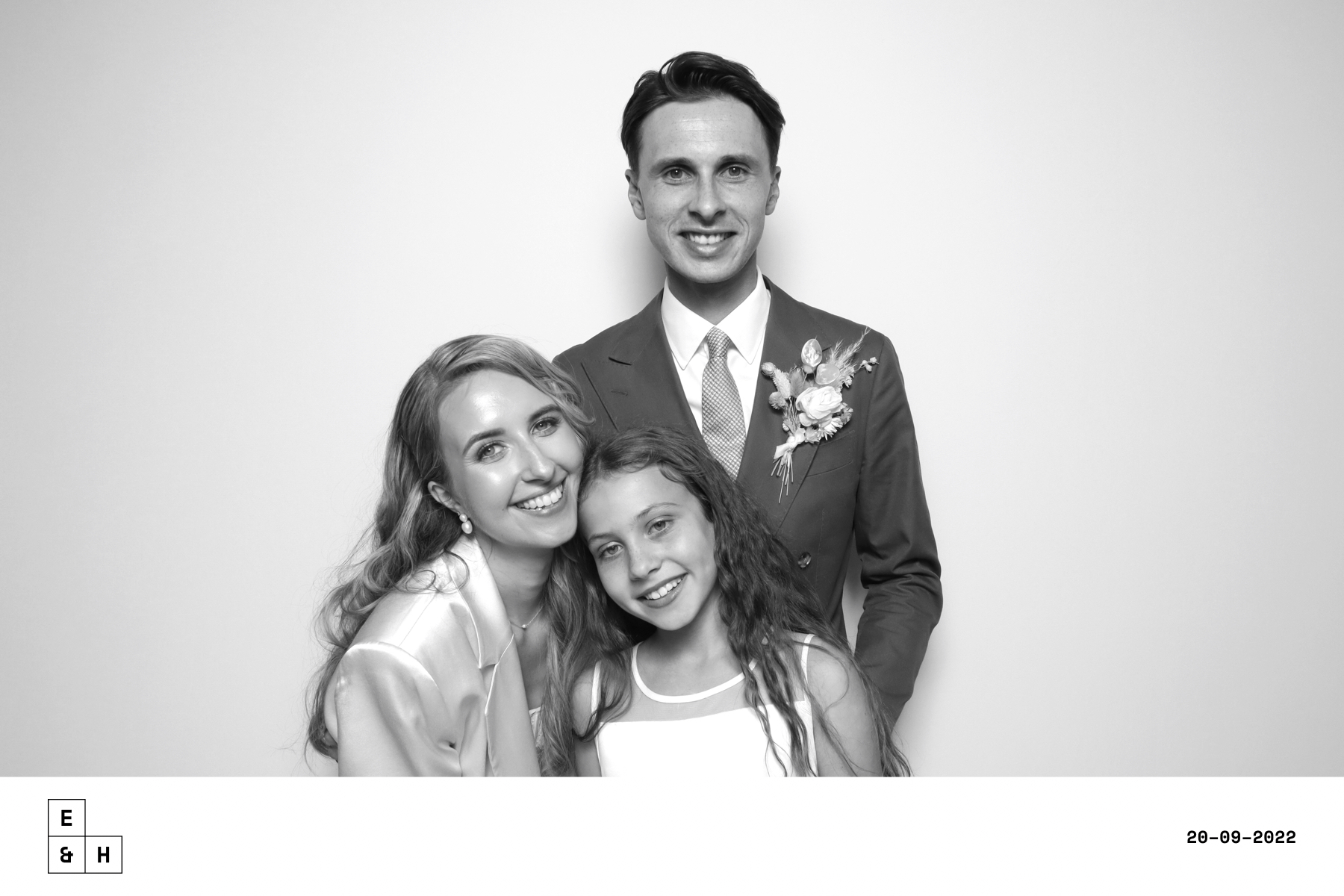 Emma & Harry | View more photos from the event at images.mobile-photo-booth.com/u/MobilePhotoBoothUK/Emma-Harry
