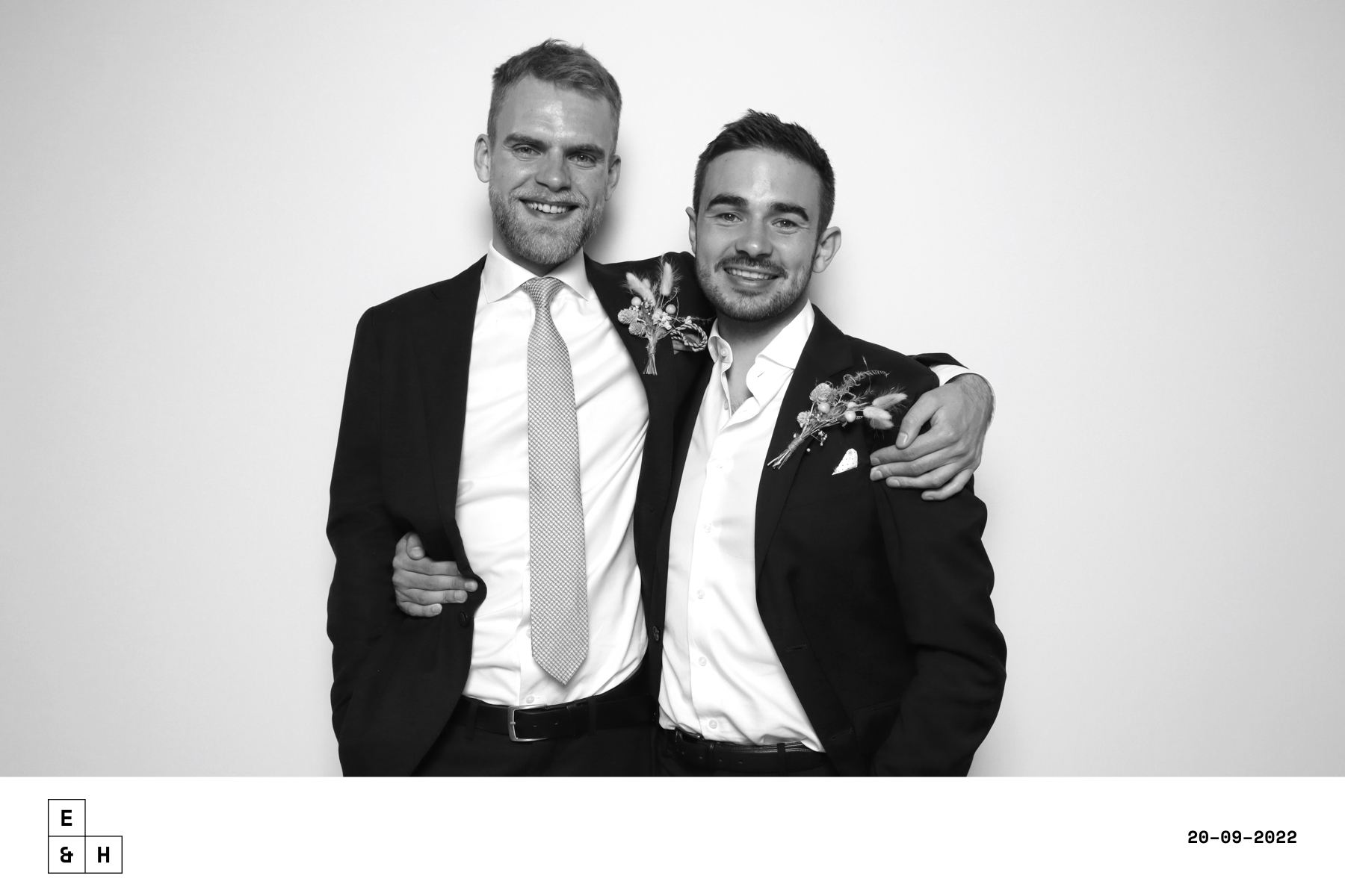 Emma & Harry | View more photos from the event at images.mobile-photo-booth.com/u/MobilePhotoBoothUK/Emma-Harry