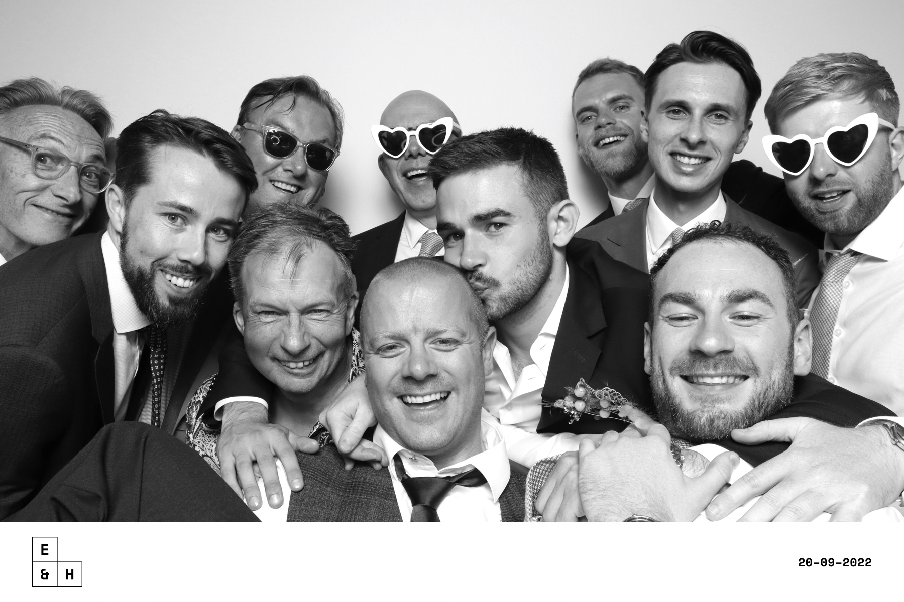 Emma & Harry | View more photos from the event at images.mobile-photo-booth.com/u/MobilePhotoBoothUK/Emma-Harry