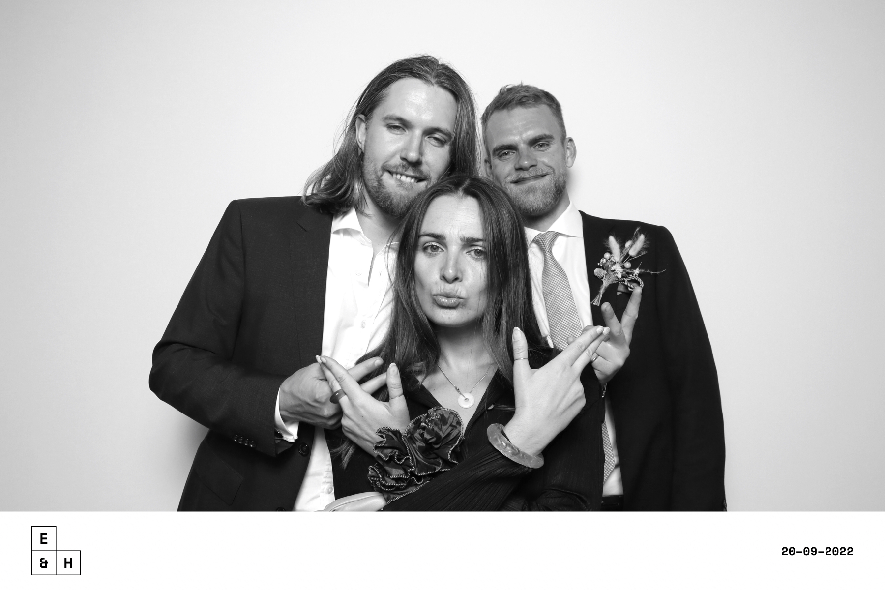 Emma & Harry | View more photos from the event at images.mobile-photo-booth.com/u/MobilePhotoBoothUK/Emma-Harry