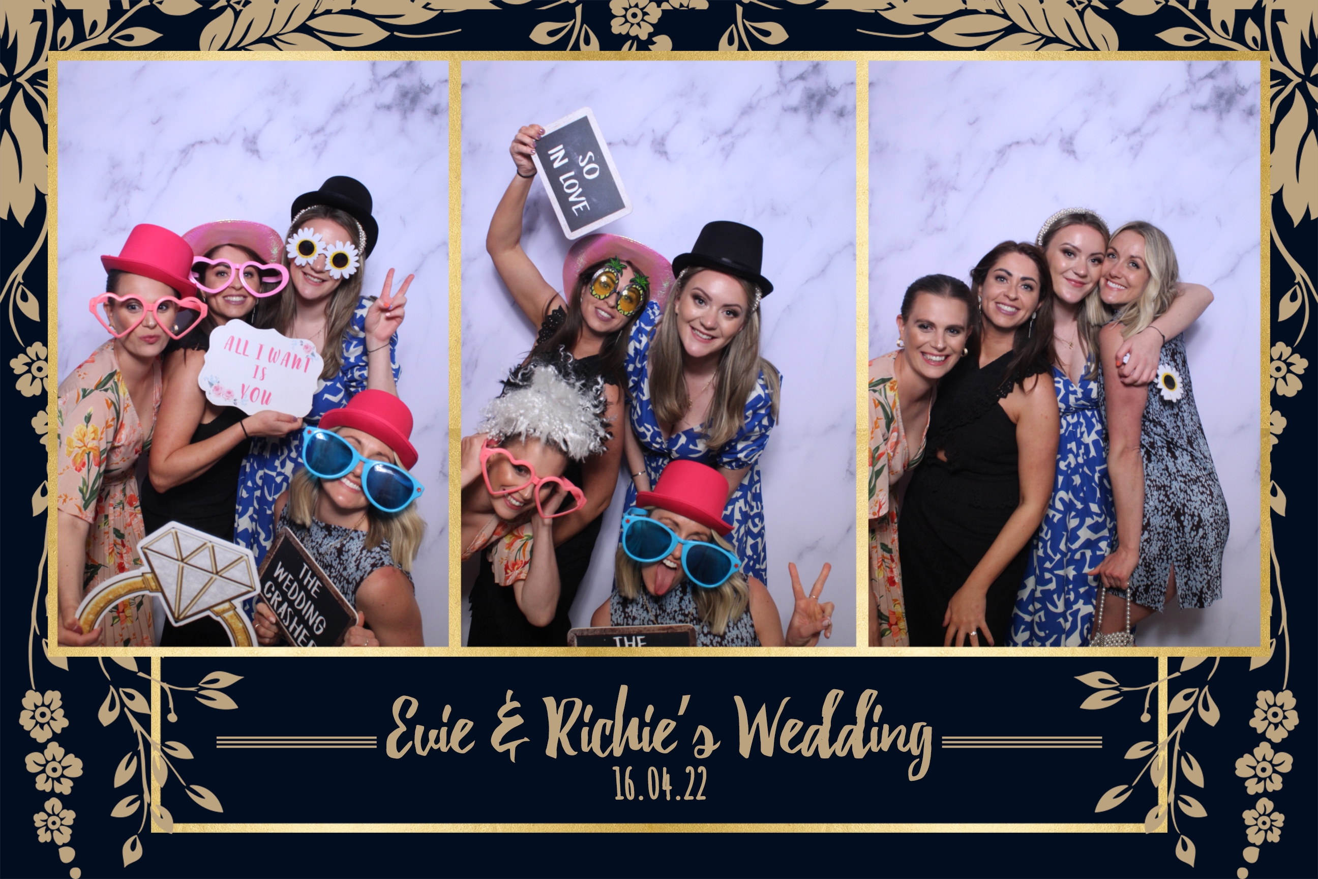 Evie & Richie | View more photos from the event at images.mobile-photo-booth.com/u/MobilePhotoBoothUK/Evie-Richie