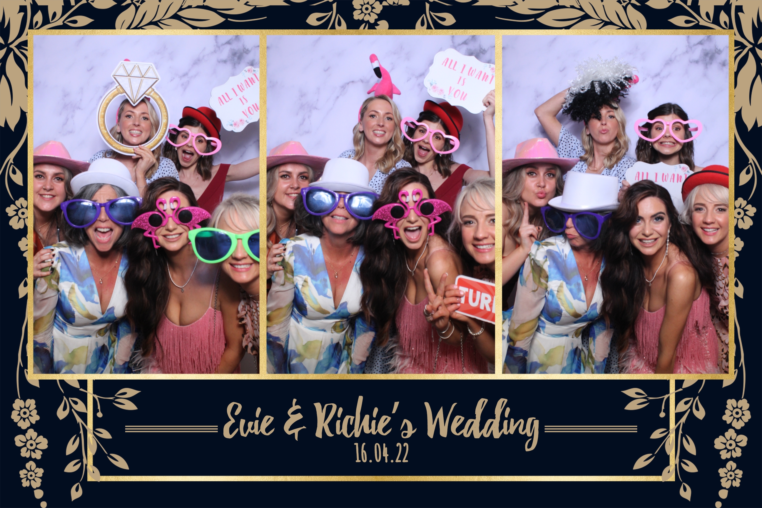 Evie & Richie | View more photos from the event at images.mobile-photo-booth.com/u/MobilePhotoBoothUK/Evie-Richie