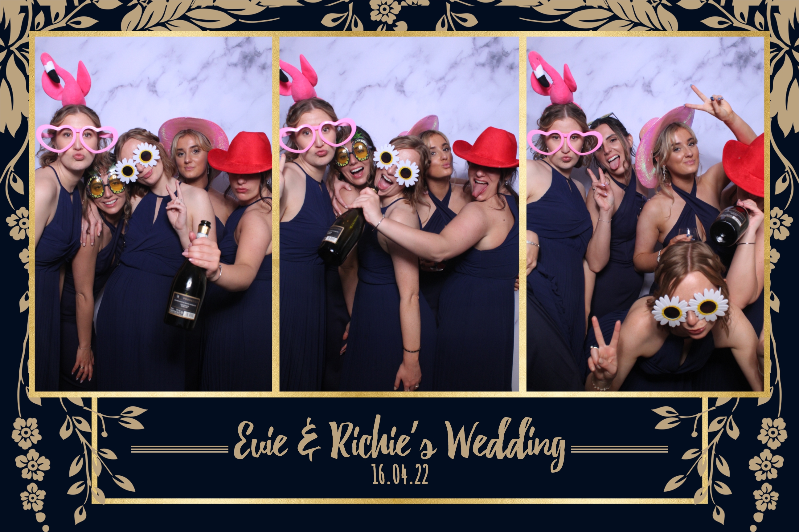 Evie & Richie | View more photos from the event at images.mobile-photo-booth.com/u/MobilePhotoBoothUK/Evie-Richie