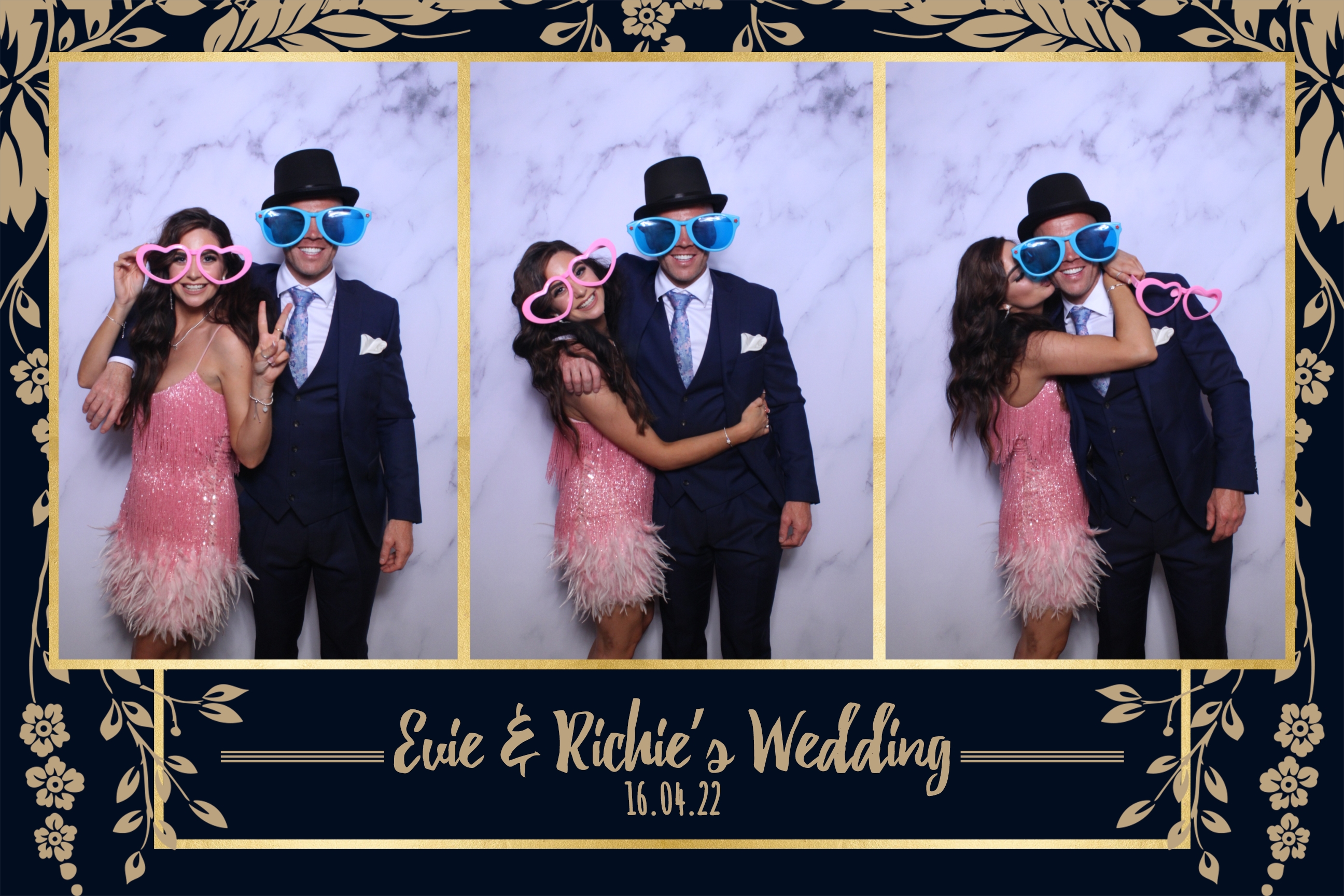 Evie & Richie | View more photos from the event at images.mobile-photo-booth.com/u/MobilePhotoBoothUK/Evie-Richie