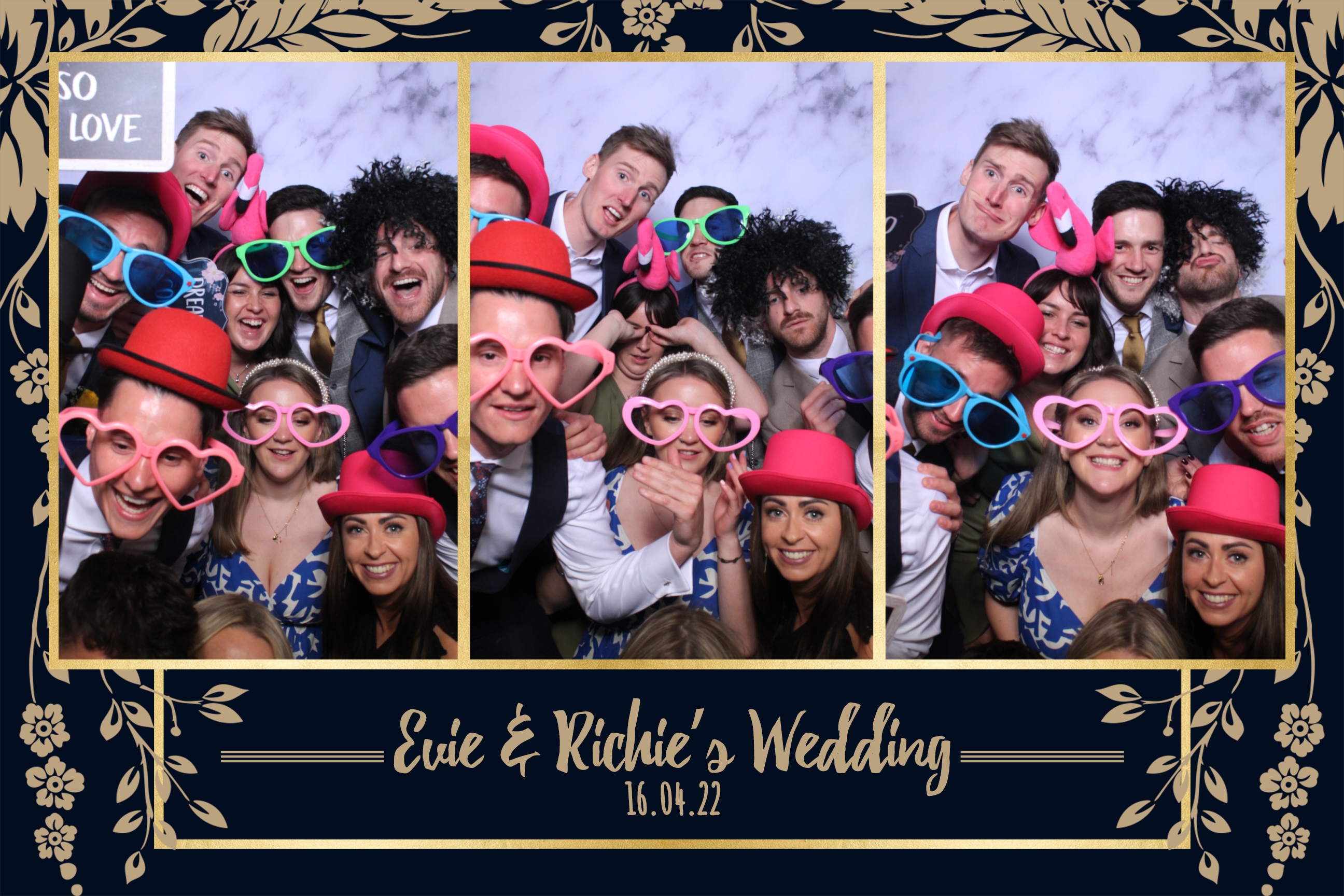 Evie & Richie | View more photos from the event at images.mobile-photo-booth.com/u/MobilePhotoBoothUK/Evie-Richie
