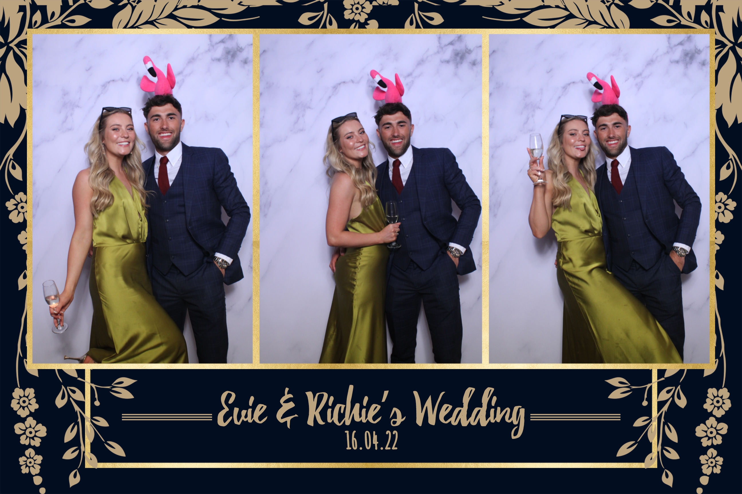 Evie & Richie | View more photos from the event at images.mobile-photo-booth.com/u/MobilePhotoBoothUK/Evie-Richie