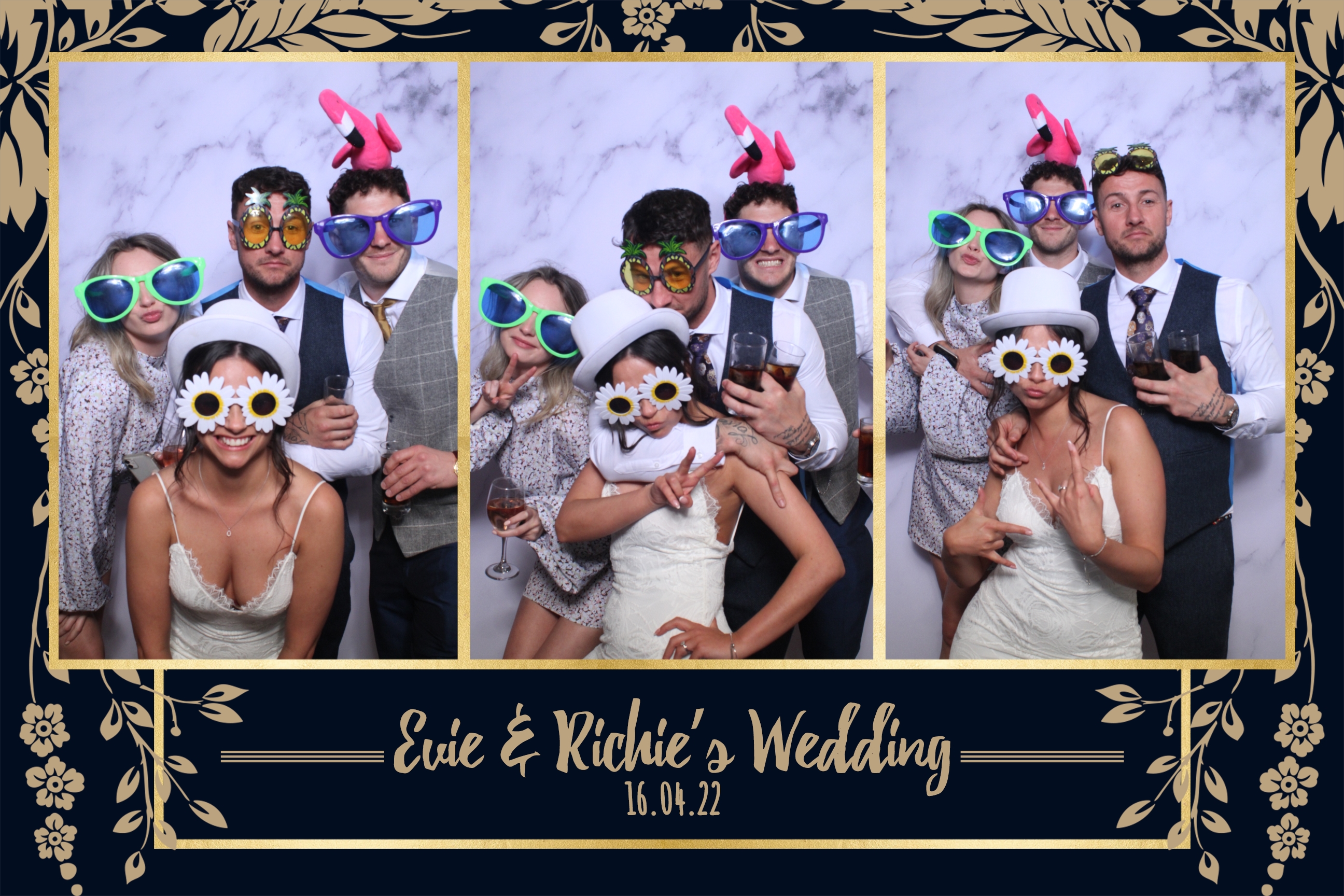 Evie & Richie | View more photos from the event at images.mobile-photo-booth.com/u/MobilePhotoBoothUK/Evie-Richie