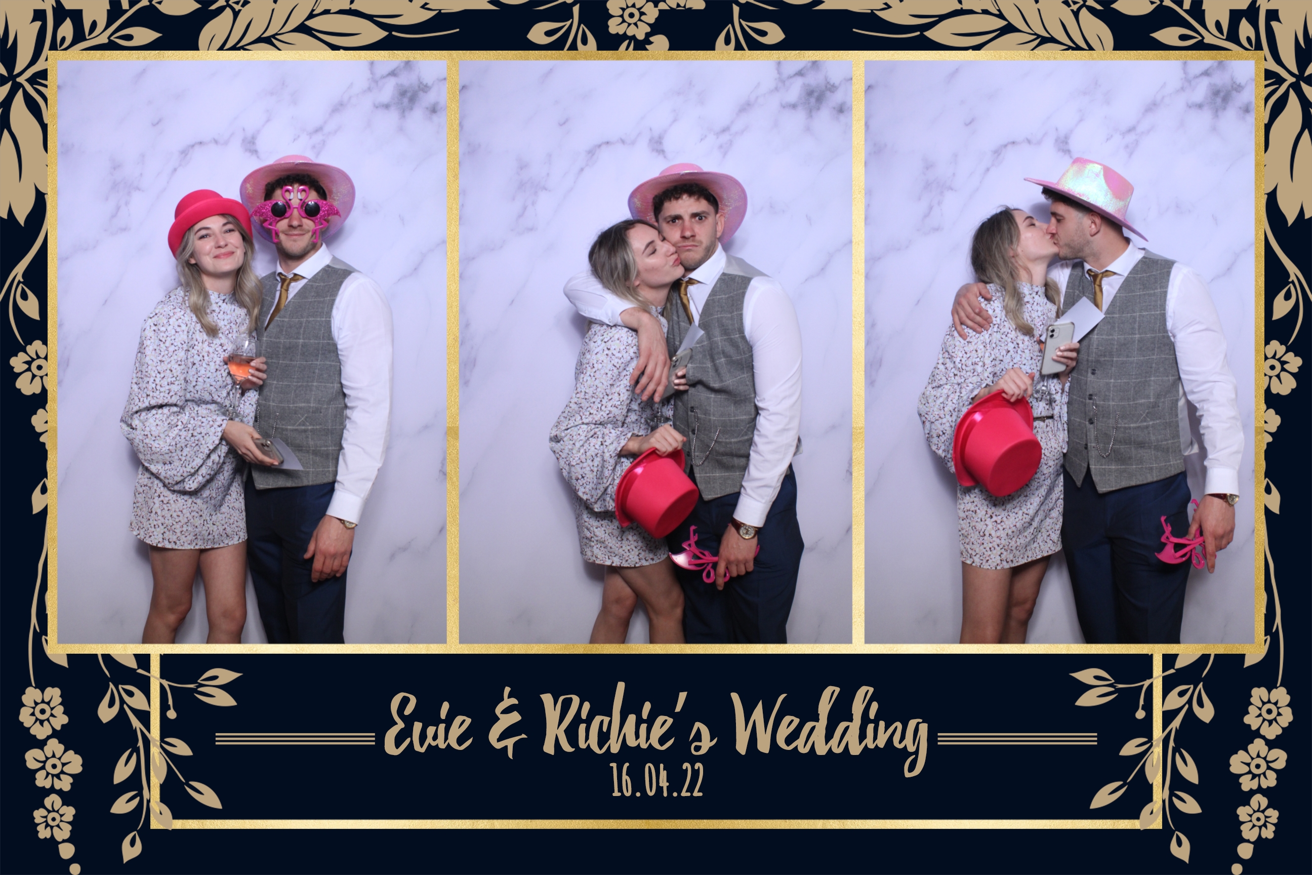 Evie & Richie | View more photos from the event at images.mobile-photo-booth.com/u/MobilePhotoBoothUK/Evie-Richie