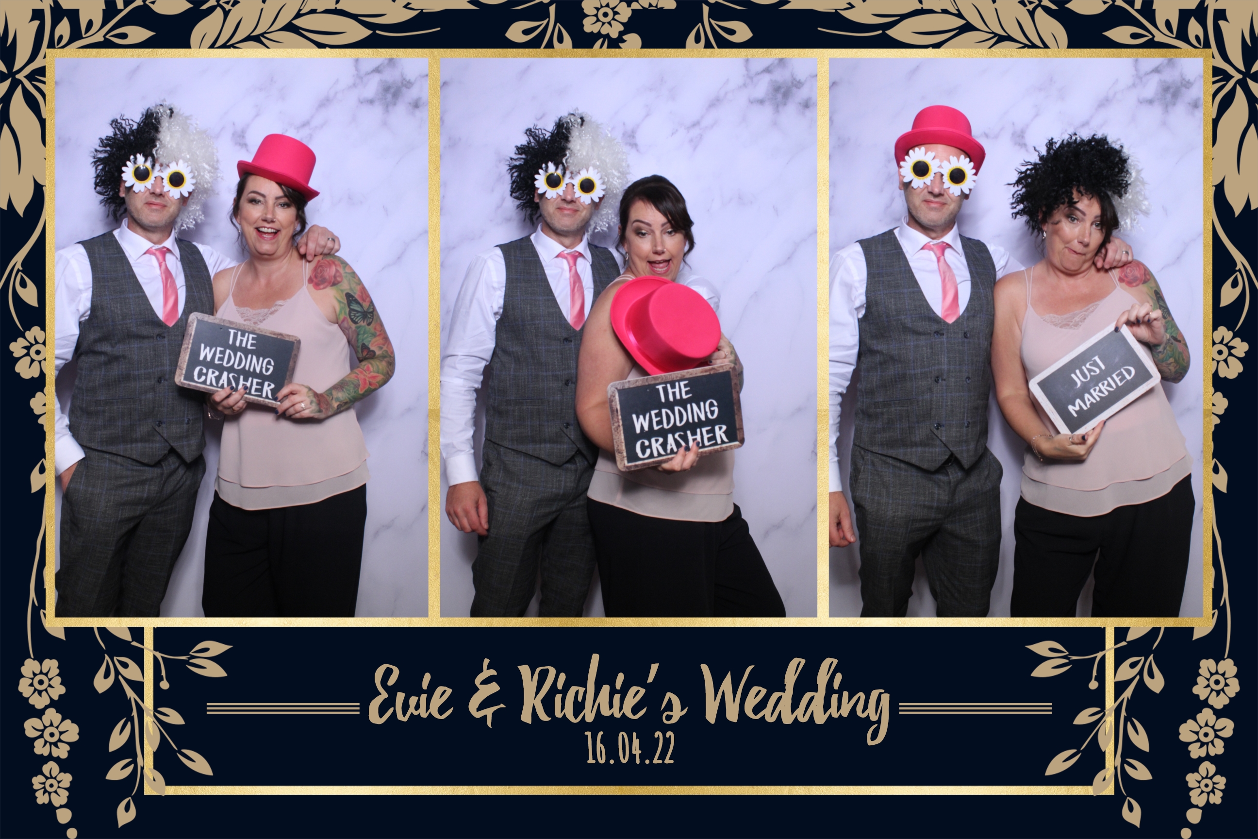 Evie & Richie | View more photos from the event at images.mobile-photo-booth.com/u/MobilePhotoBoothUK/Evie-Richie