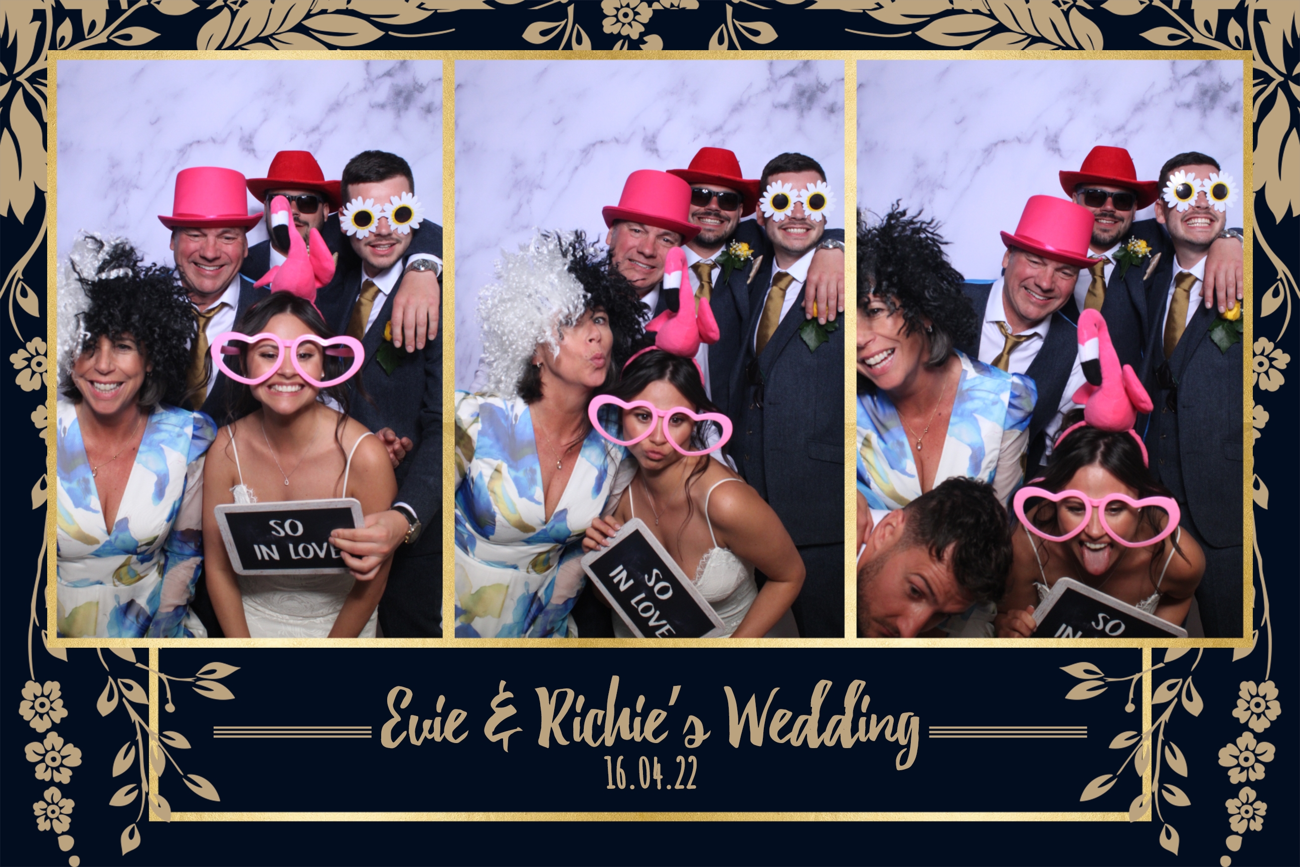 Evie & Richie | View more photos from the event at images.mobile-photo-booth.com/u/MobilePhotoBoothUK/Evie-Richie