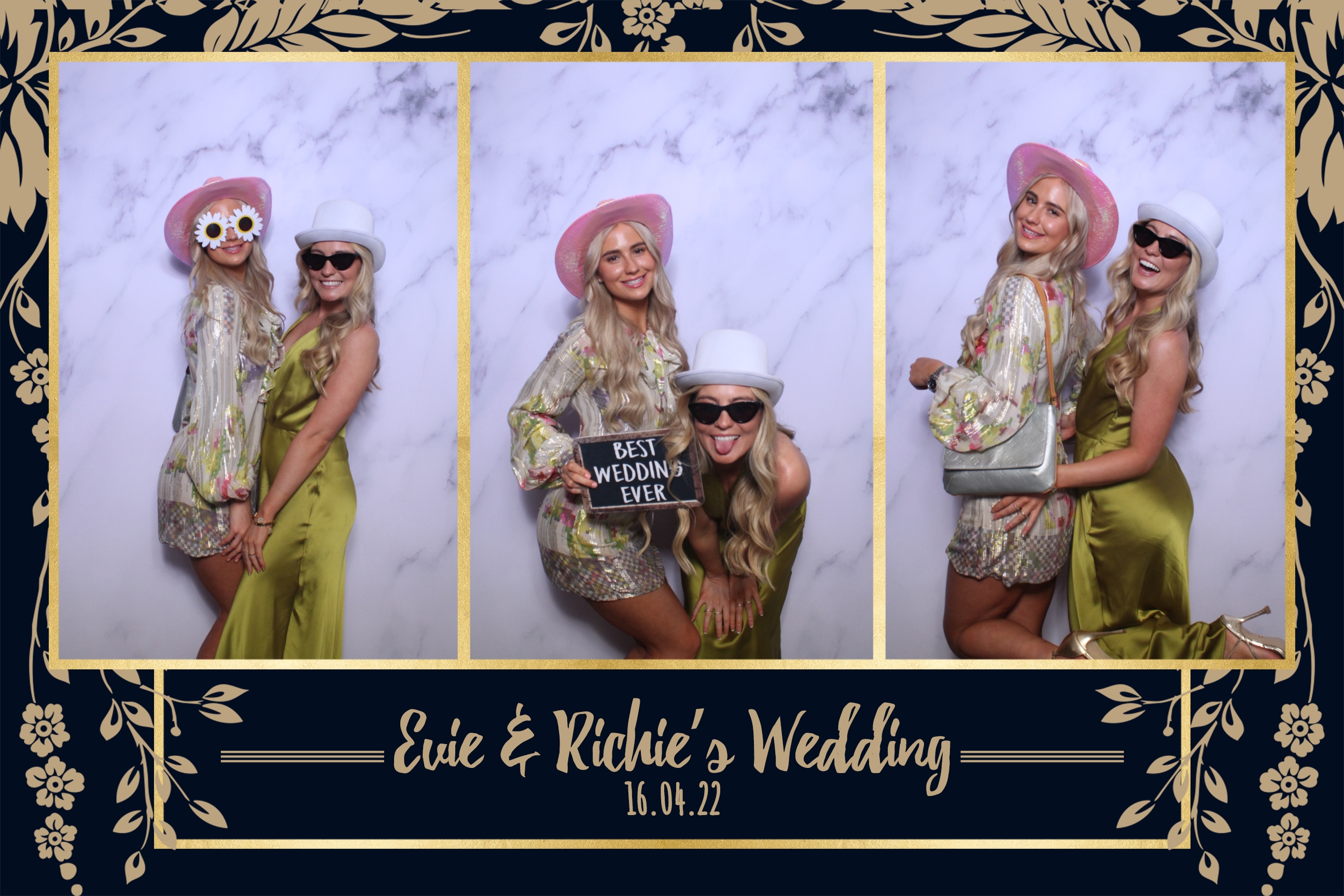 Evie & Richie | View more photos from the event at images.mobile-photo-booth.com/u/MobilePhotoBoothUK/Evie-Richie