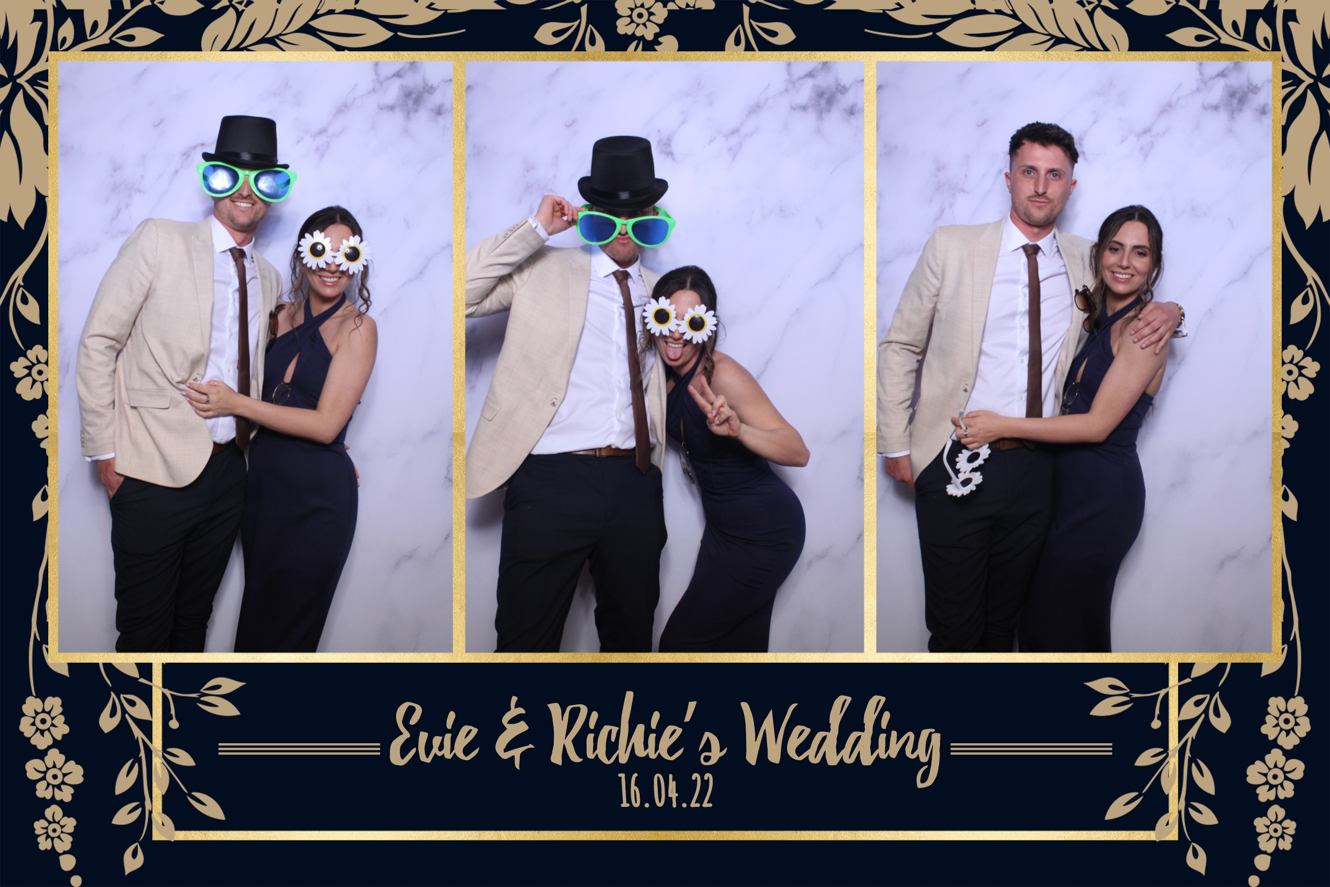 Evie & Richie | View more photos from the event at images.mobile-photo-booth.com/u/MobilePhotoBoothUK/Evie-Richie