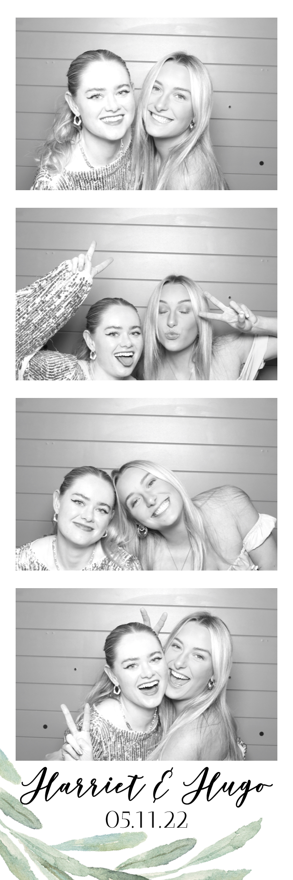 Harriet & Hugo | View more photos from the event at images.mobile-photo-booth.com/u/MobilePhotoBoothUK/Harriet-Hugo