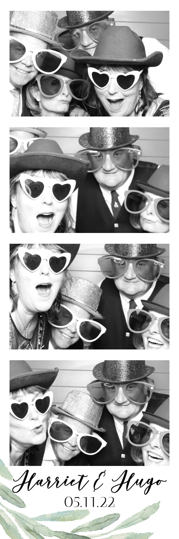 Harriet & Hugo | View more photos from the event at images.mobile-photo-booth.com/u/MobilePhotoBoothUK/Harriet-Hugo