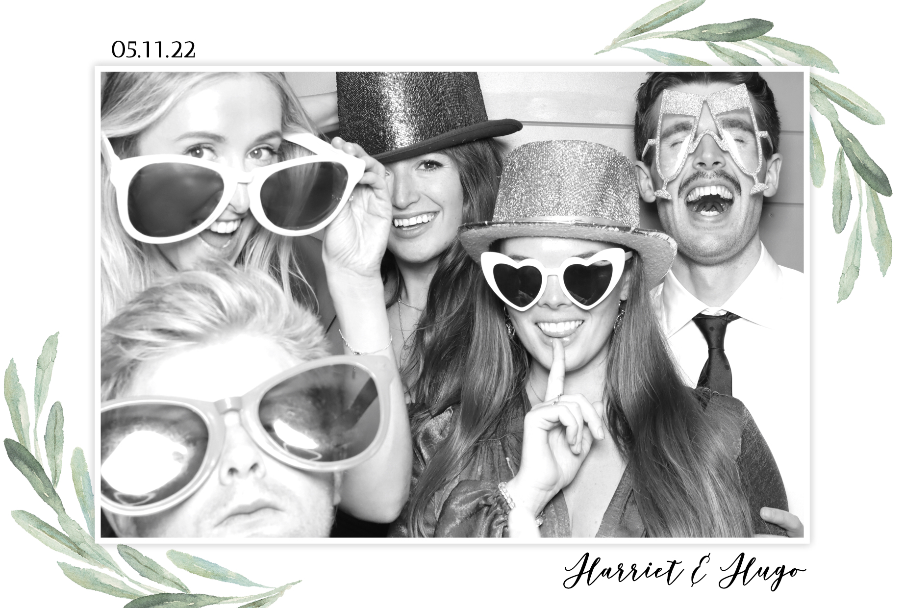 Harriet & Hugo | View more photos from the event at images.mobile-photo-booth.com/u/MobilePhotoBoothUK/Harriet-Hugo