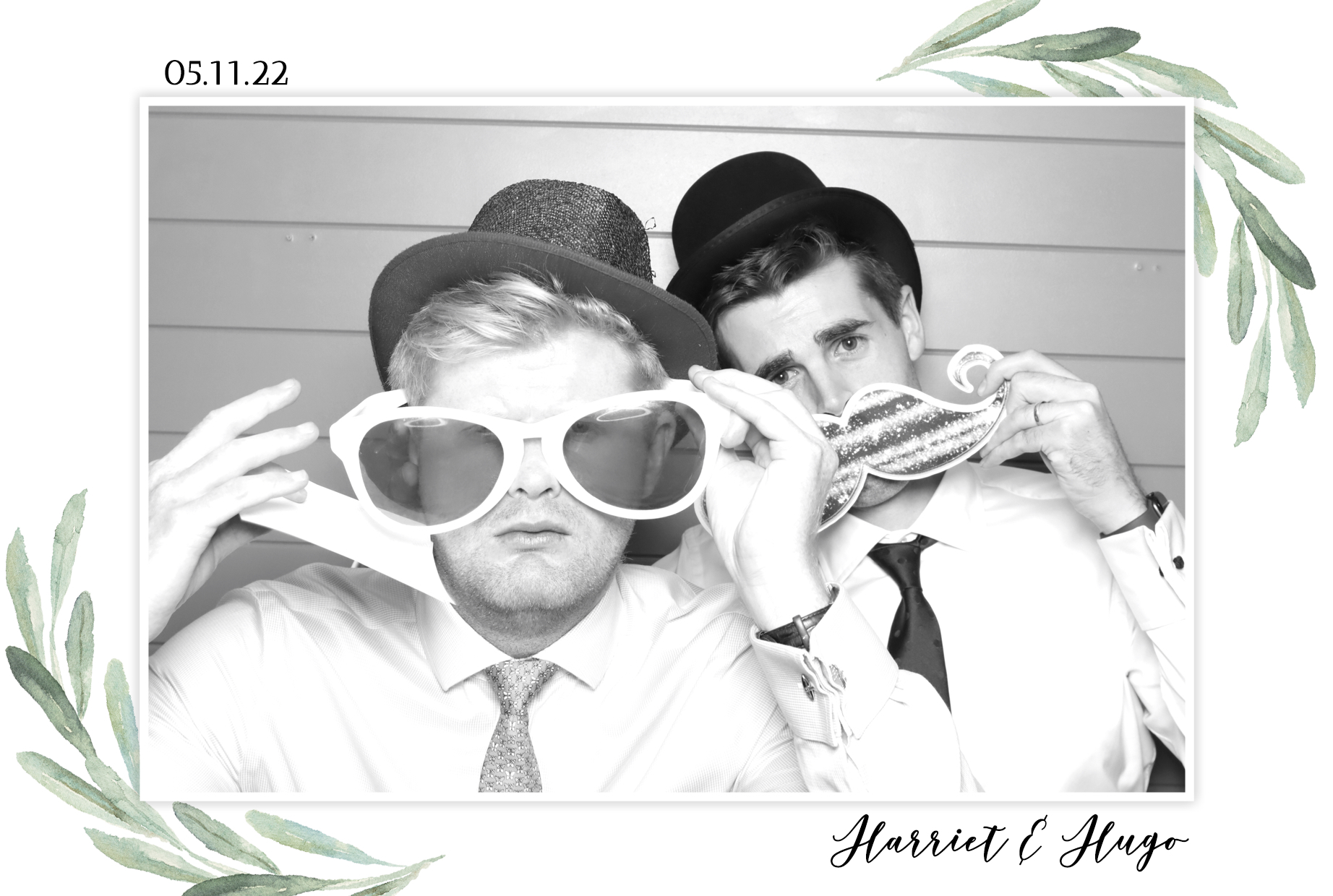 Harriet & Hugo | View more photos from the event at images.mobile-photo-booth.com/u/MobilePhotoBoothUK/Harriet-Hugo