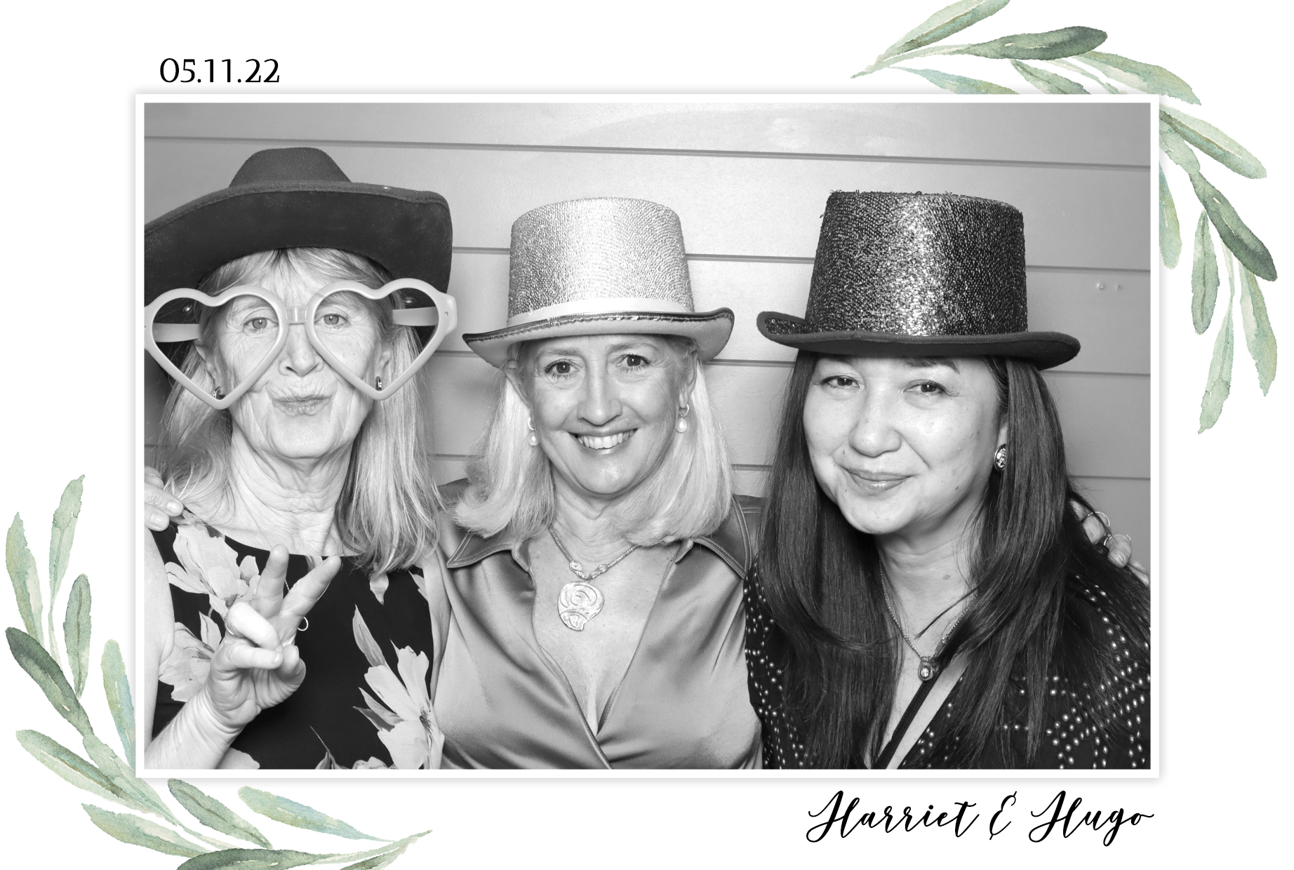 Harriet & Hugo | View more photos from the event at images.mobile-photo-booth.com/u/MobilePhotoBoothUK/Harriet-Hugo