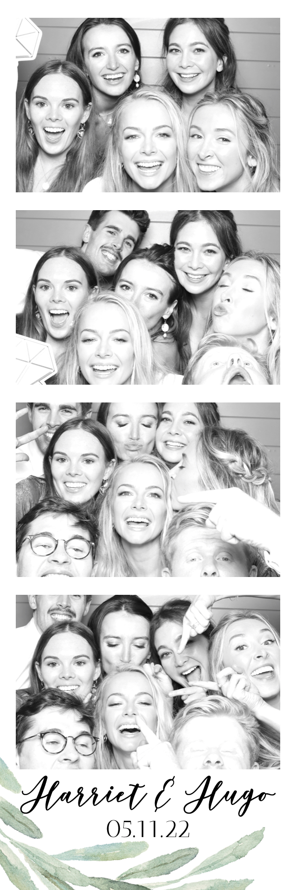 Harriet & Hugo | View more photos from the event at images.mobile-photo-booth.com/u/MobilePhotoBoothUK/Harriet-Hugo
