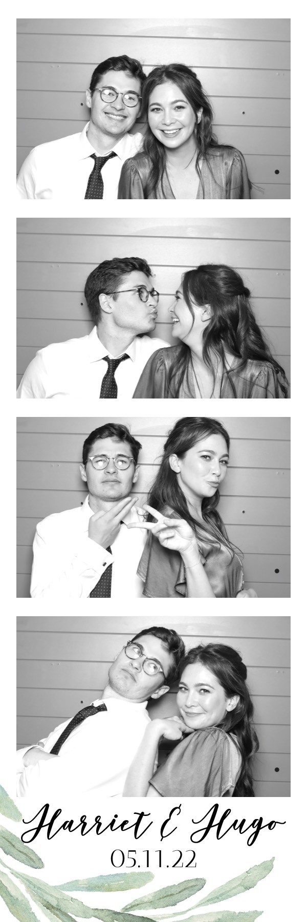 Harriet & Hugo | View more photos from the event at images.mobile-photo-booth.com/u/MobilePhotoBoothUK/Harriet-Hugo
