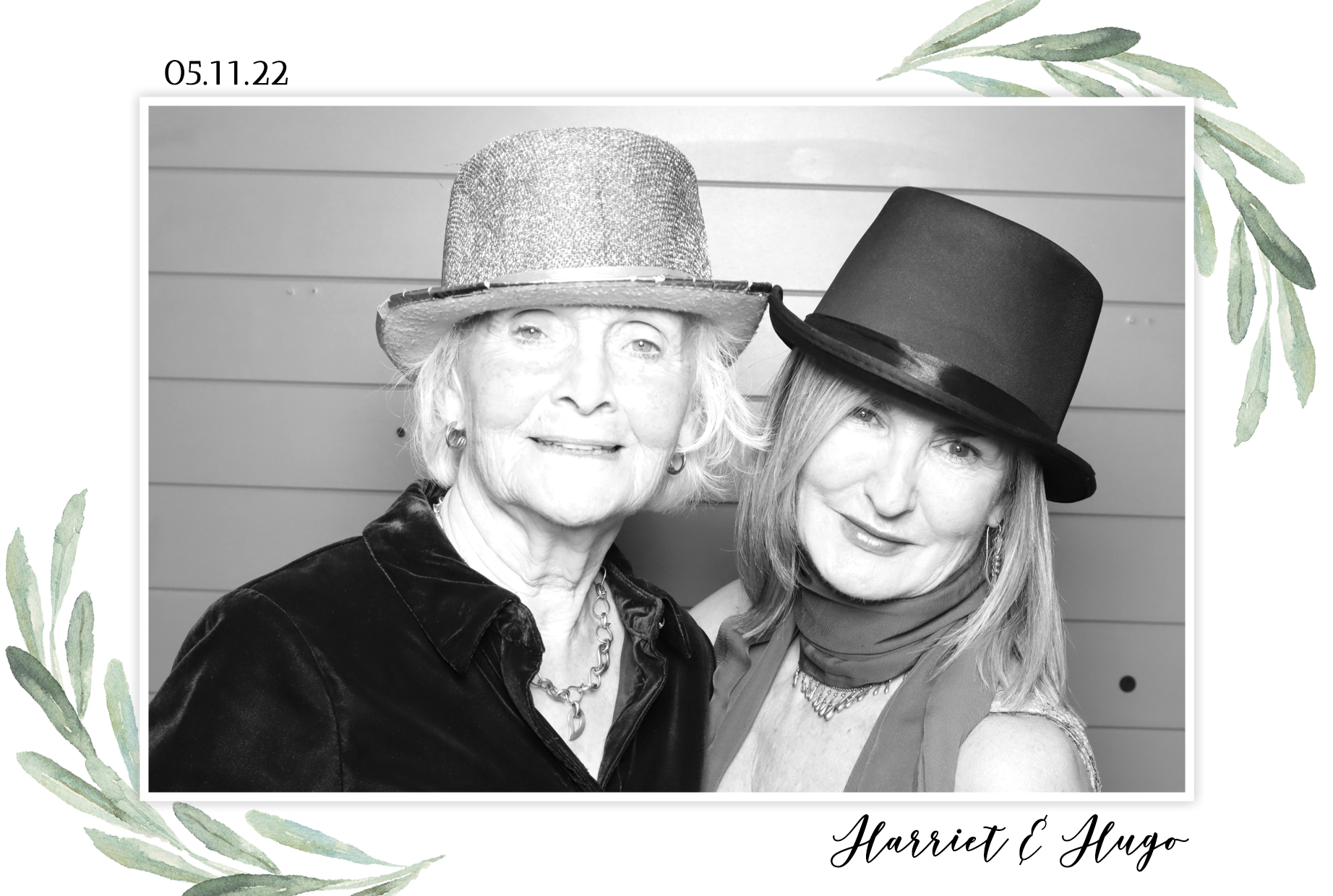 Harriet & Hugo | View more photos from the event at images.mobile-photo-booth.com/u/MobilePhotoBoothUK/Harriet-Hugo