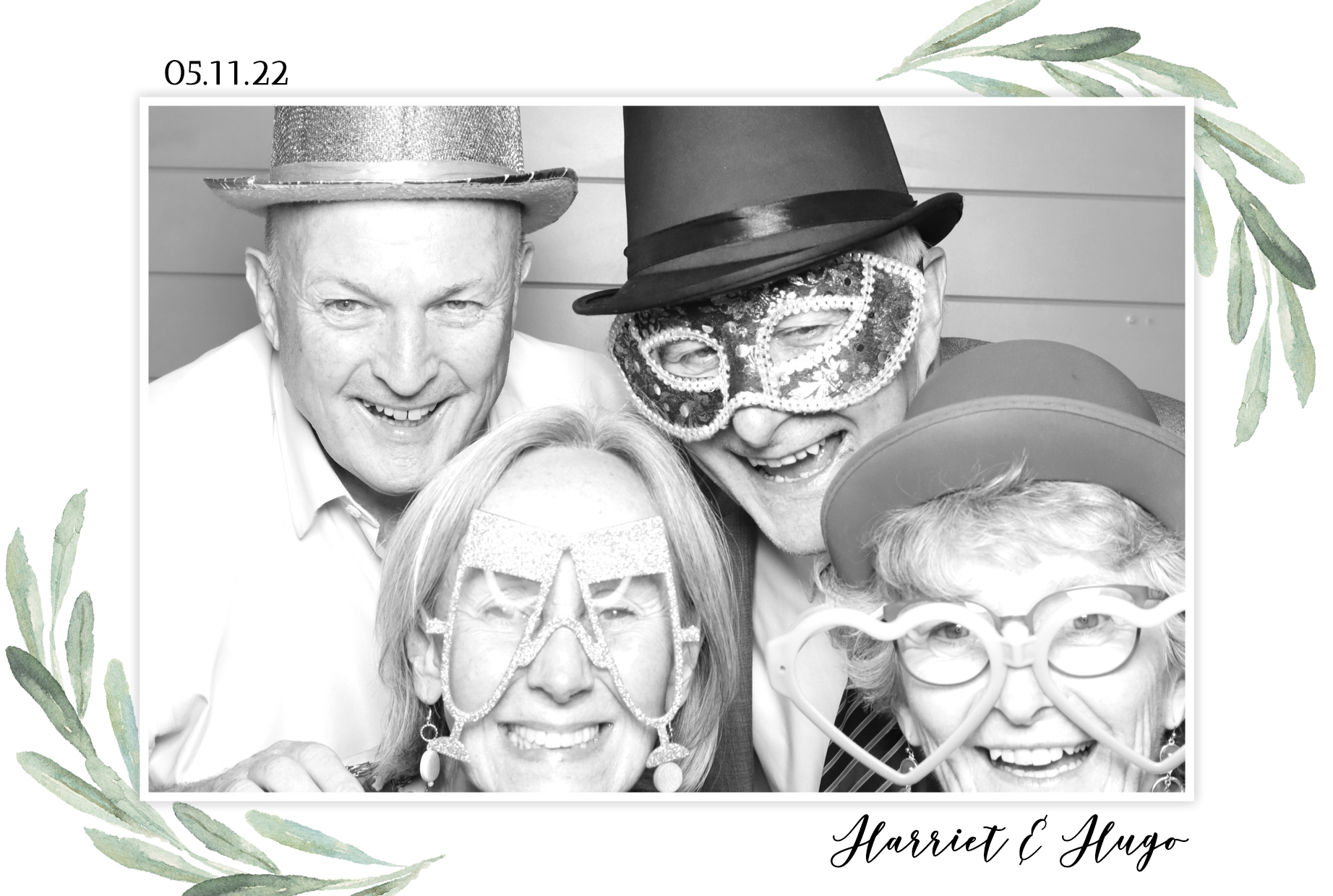 Harriet & Hugo | View more photos from the event at images.mobile-photo-booth.com/u/MobilePhotoBoothUK/Harriet-Hugo