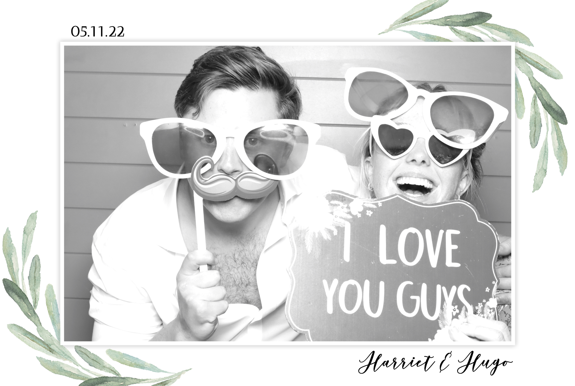 Harriet & Hugo | View more photos from the event at images.mobile-photo-booth.com/u/MobilePhotoBoothUK/Harriet-Hugo