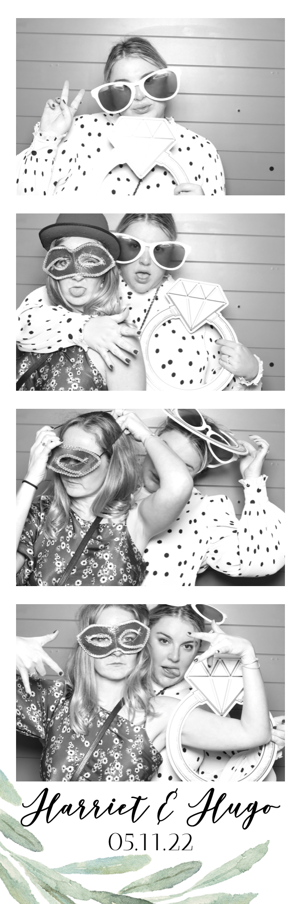 Harriet & Hugo | View more photos from the event at images.mobile-photo-booth.com/u/MobilePhotoBoothUK/Harriet-Hugo