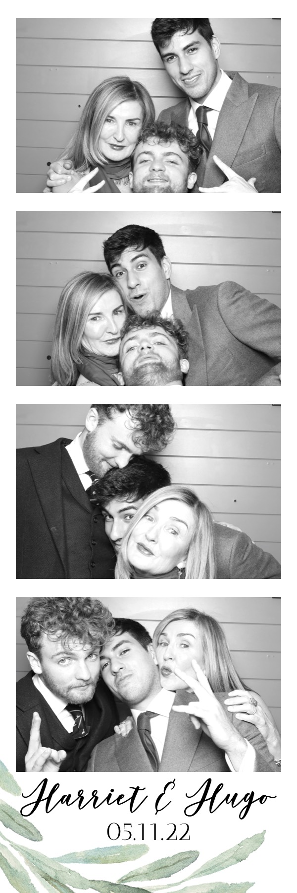 Harriet & Hugo | View more photos from the event at images.mobile-photo-booth.com/u/MobilePhotoBoothUK/Harriet-Hugo