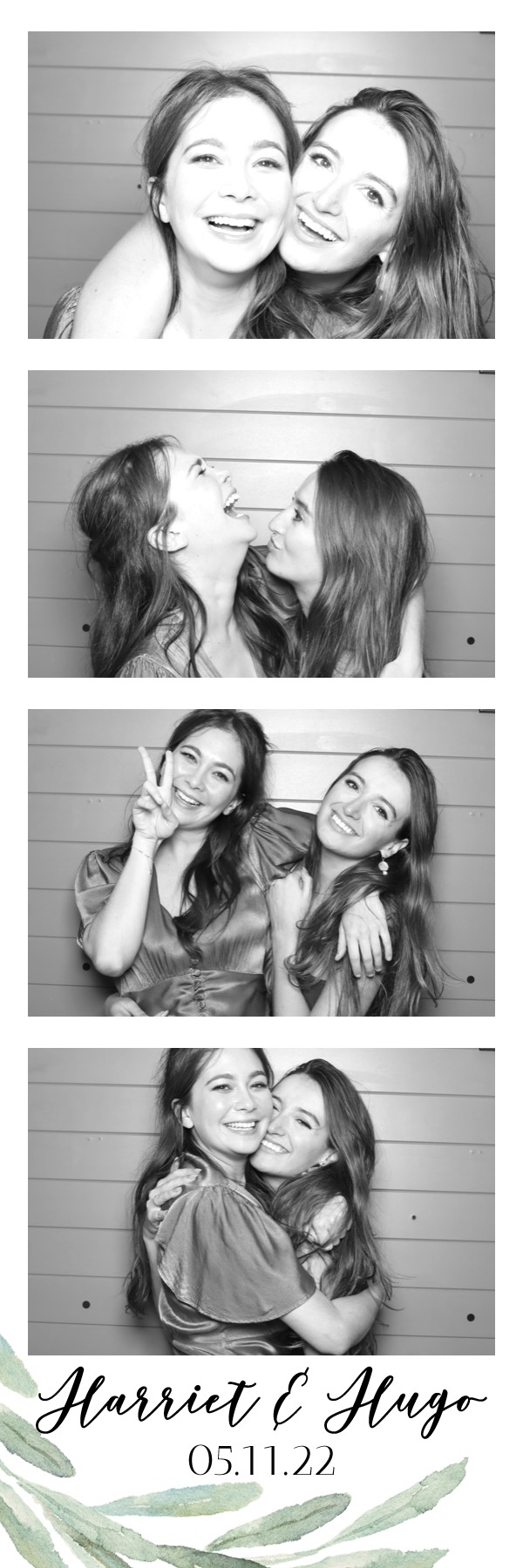 Harriet & Hugo | View more photos from the event at images.mobile-photo-booth.com/u/MobilePhotoBoothUK/Harriet-Hugo