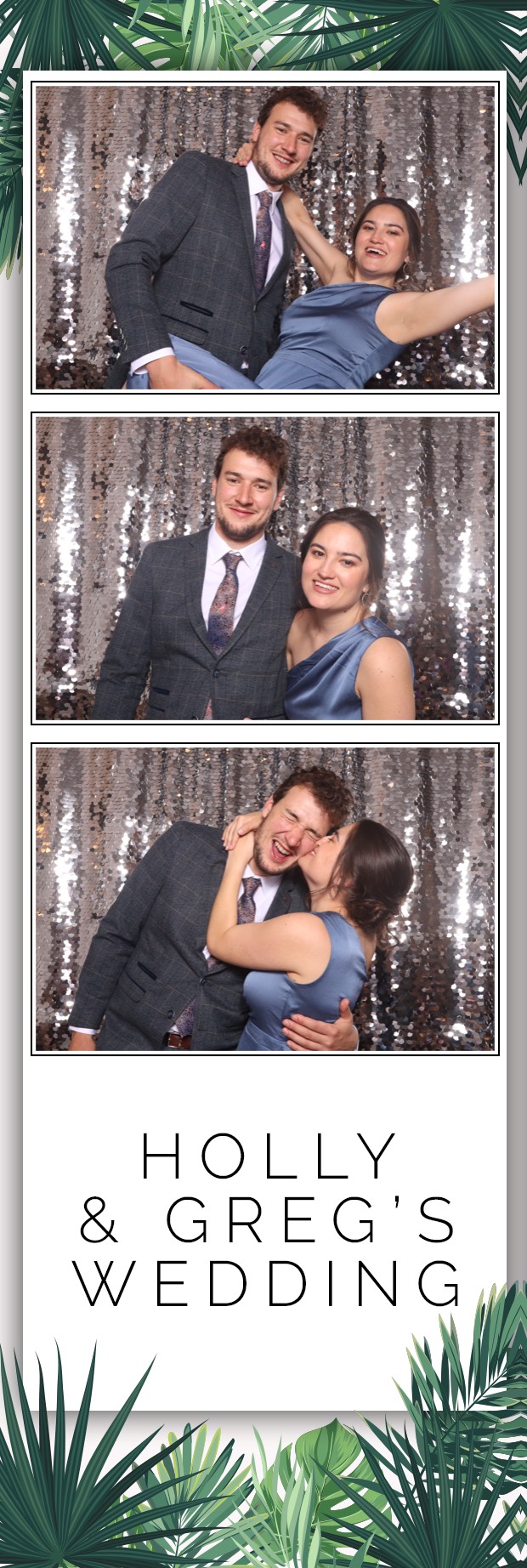 Holly & Greg | View more photos from the event at images.mobile-photo-booth.com/u/MobilePhotoBoothUK/Holly-Greg