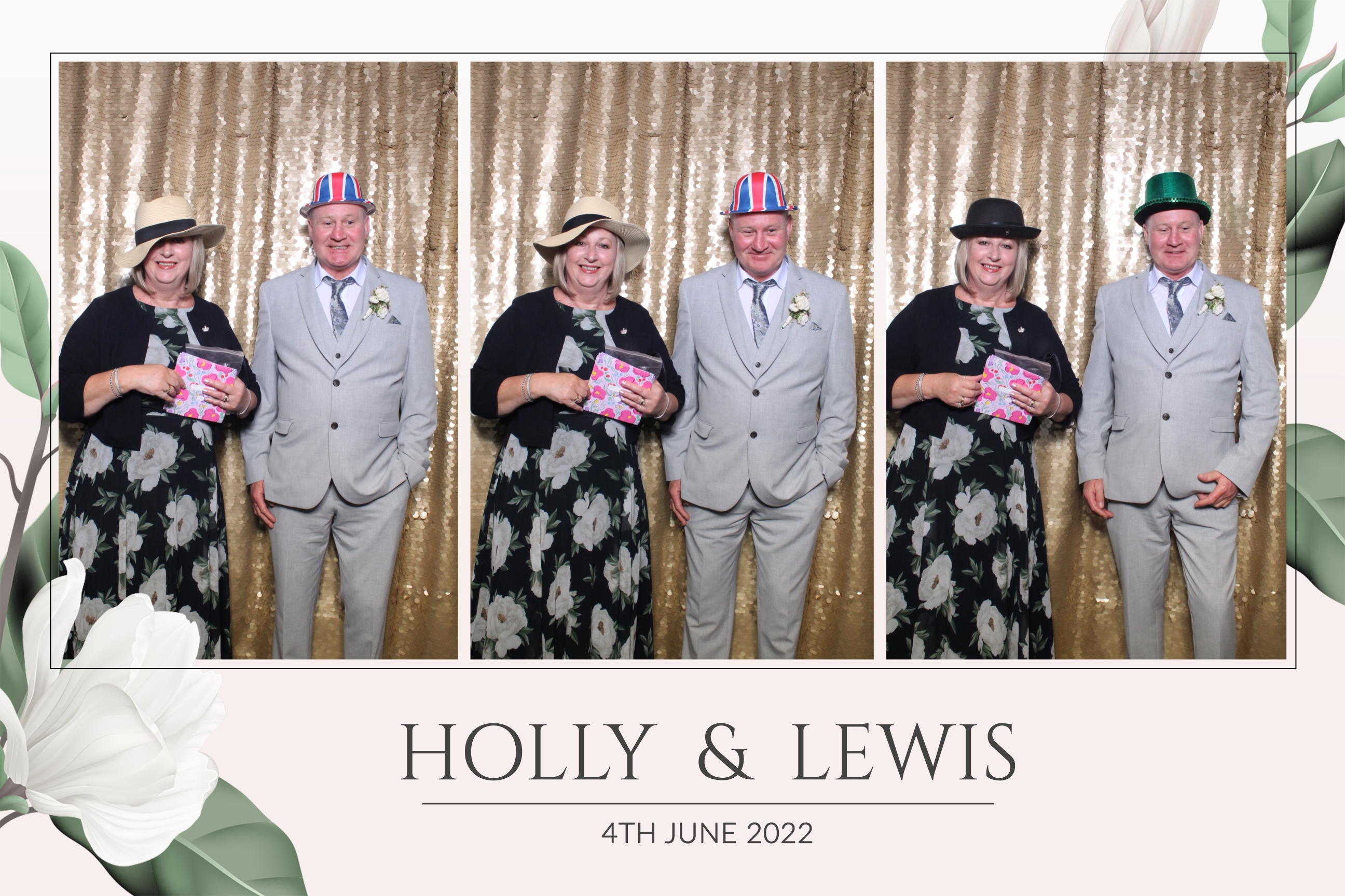 Holly & Lewis | View more photos from the event at images.mobile-photo-booth.com/u/MobilePhotoBoothUK/Holly-Lewis