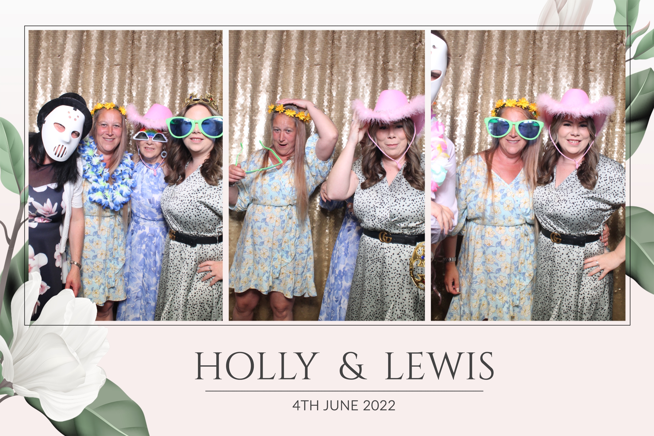 Holly & Lewis | View more photos from the event at images.mobile-photo-booth.com/u/MobilePhotoBoothUK/Holly-Lewis
