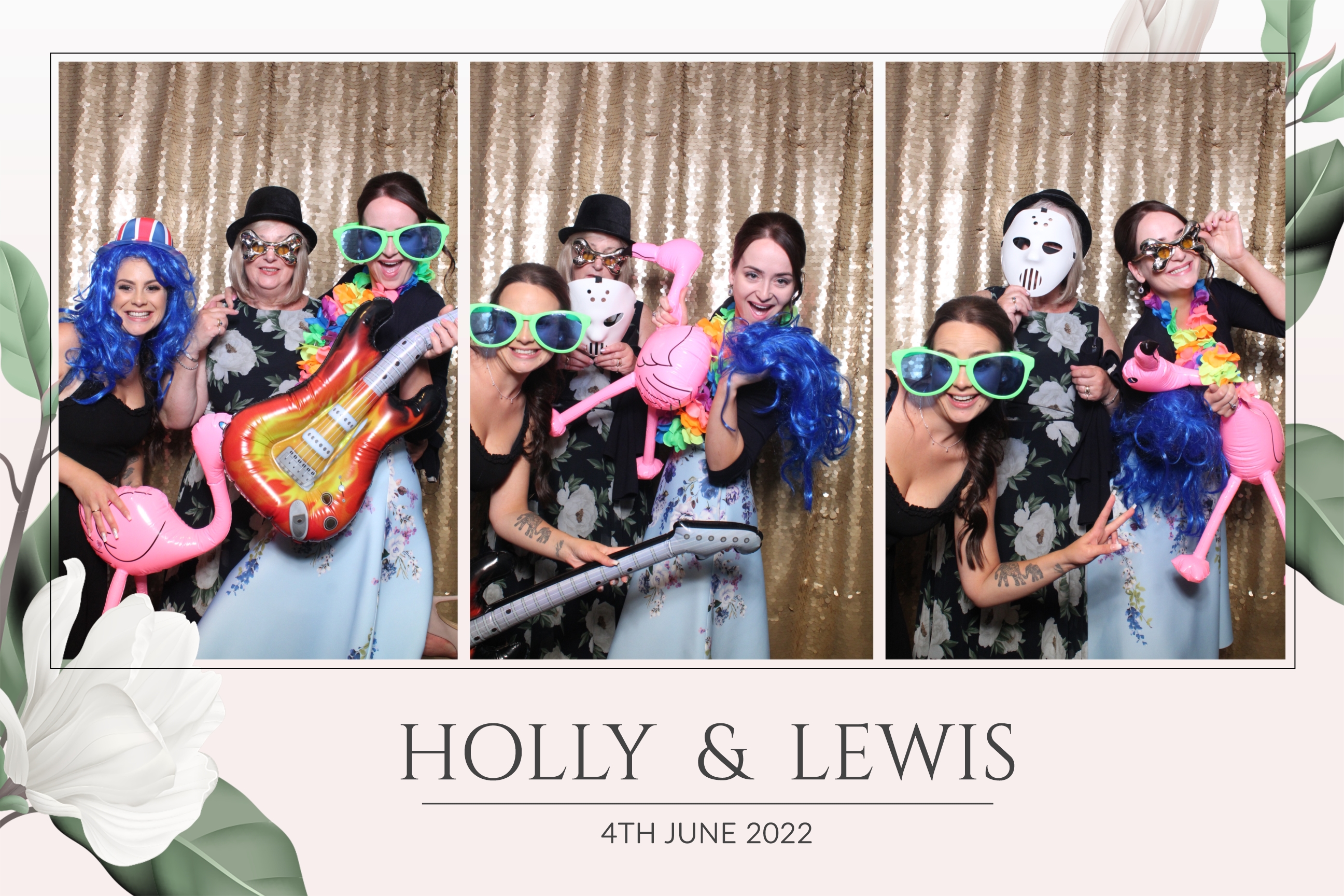 Holly & Lewis | View more photos from the event at images.mobile-photo-booth.com/u/MobilePhotoBoothUK/Holly-Lewis