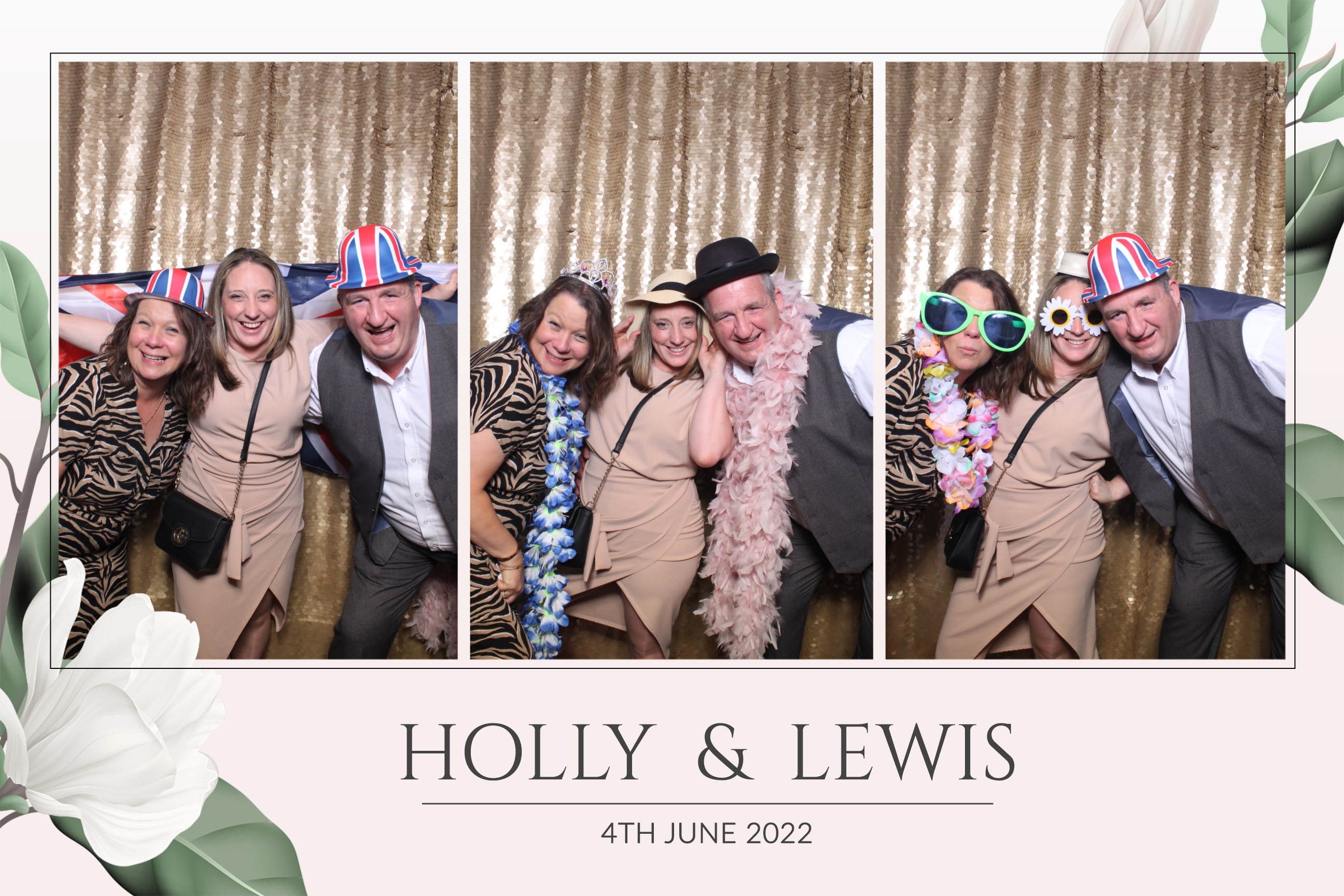 Holly & Lewis | View more photos from the event at images.mobile-photo-booth.com/u/MobilePhotoBoothUK/Holly-Lewis