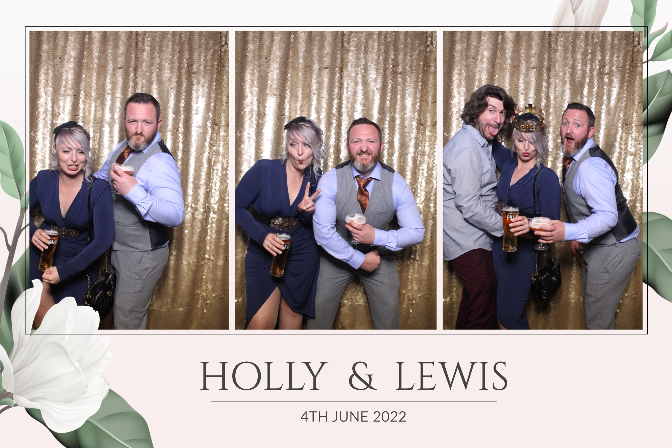 Holly & Lewis | View more photos from the event at images.mobile-photo-booth.com/u/MobilePhotoBoothUK/Holly-Lewis