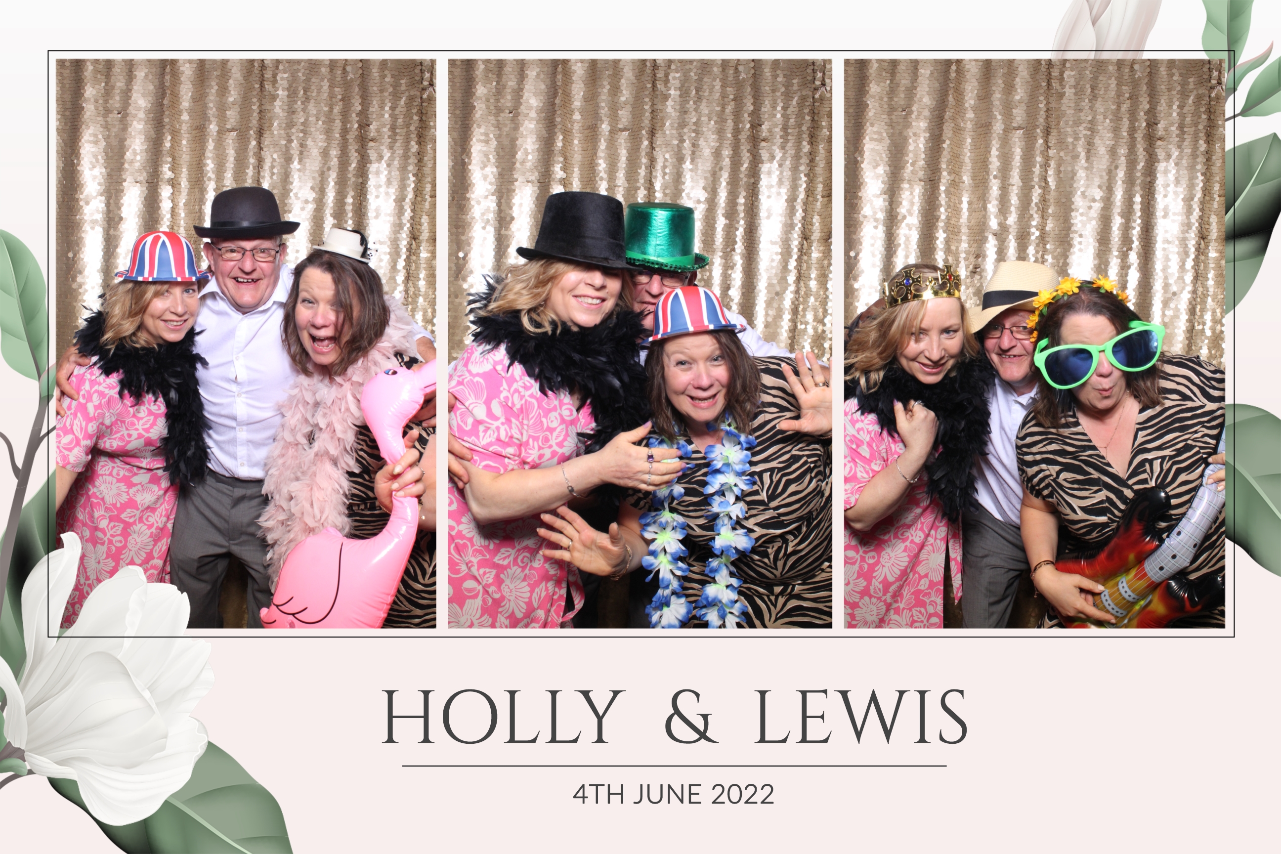 Holly & Lewis | View more photos from the event at images.mobile-photo-booth.com/u/MobilePhotoBoothUK/Holly-Lewis