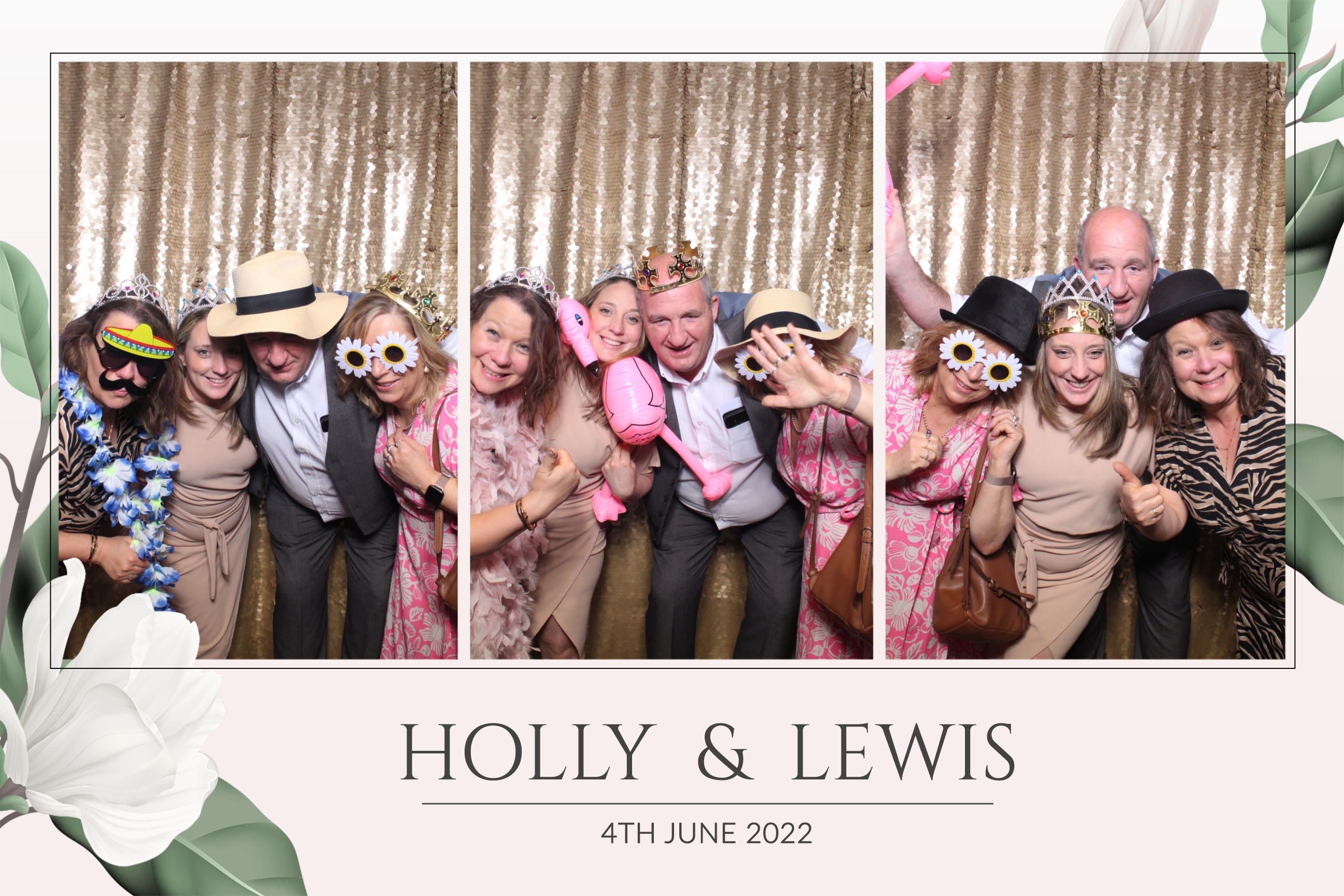 Holly & Lewis | View more photos from the event at images.mobile-photo-booth.com/u/MobilePhotoBoothUK/Holly-Lewis