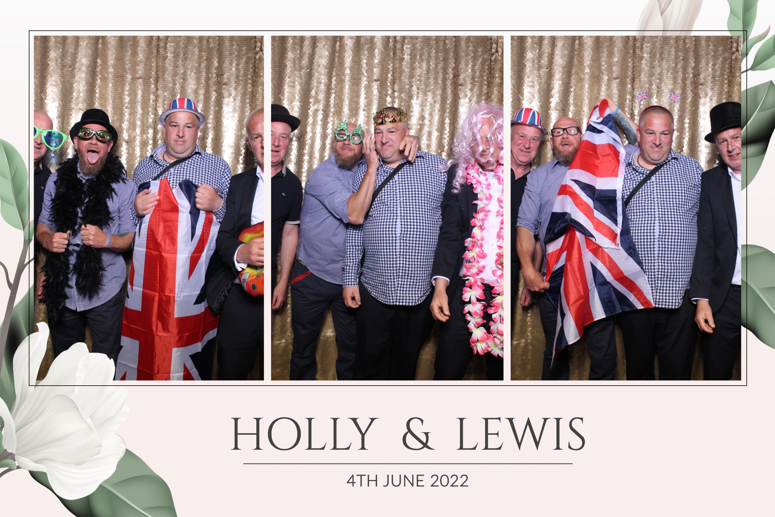 Holly & Lewis | View more photos from the event at images.mobile-photo-booth.com/u/MobilePhotoBoothUK/Holly-Lewis