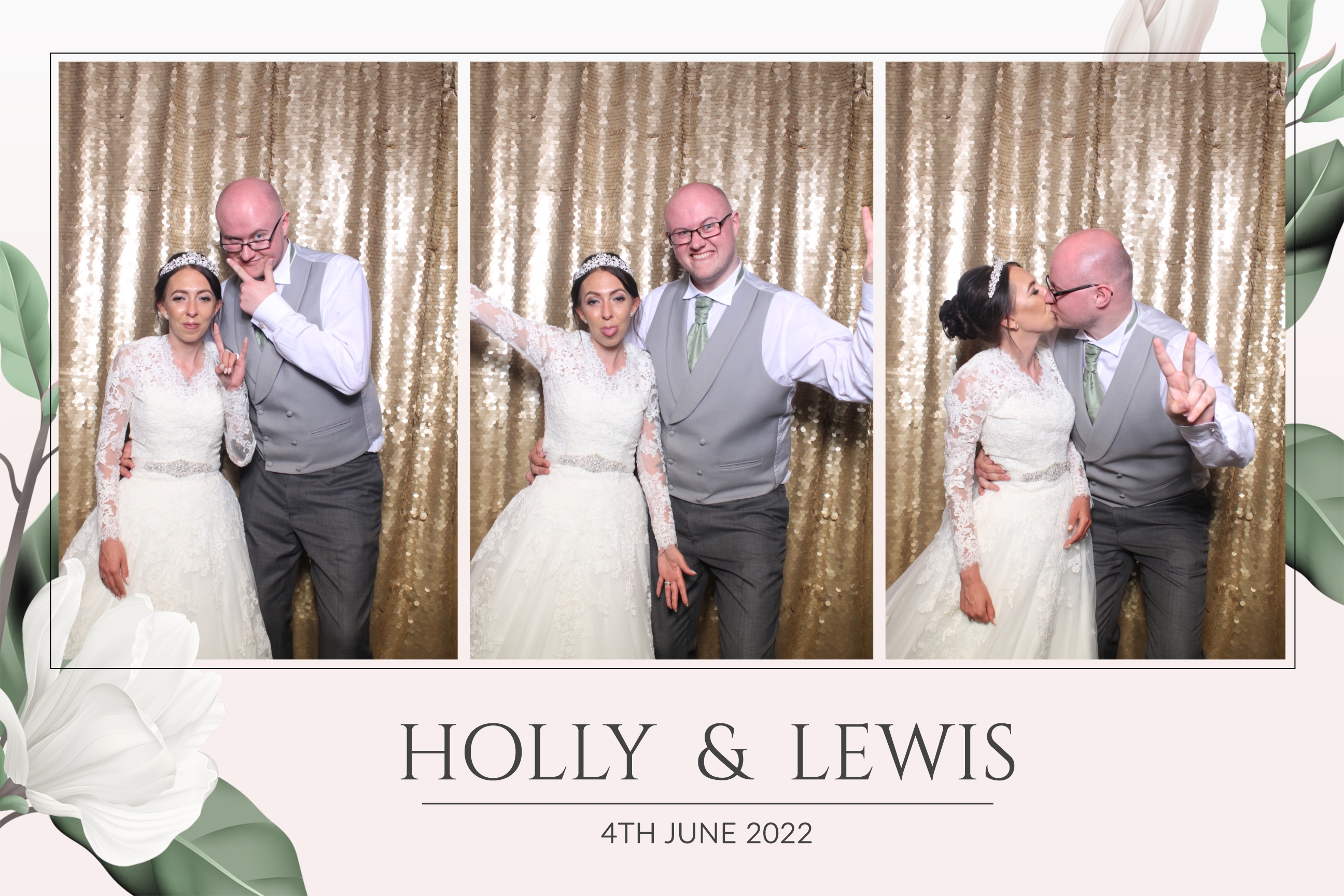 Holly & Lewis | View more photos from the event at images.mobile-photo-booth.com/u/MobilePhotoBoothUK/Holly-Lewis