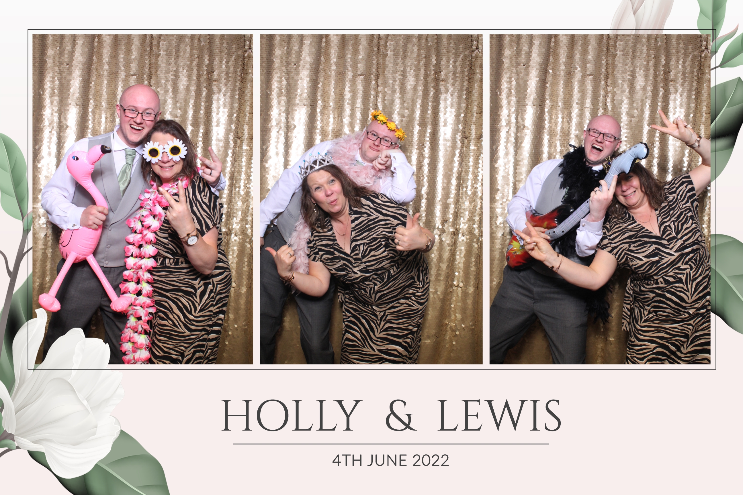 Holly & Lewis | View more photos from the event at images.mobile-photo-booth.com/u/MobilePhotoBoothUK/Holly-Lewis