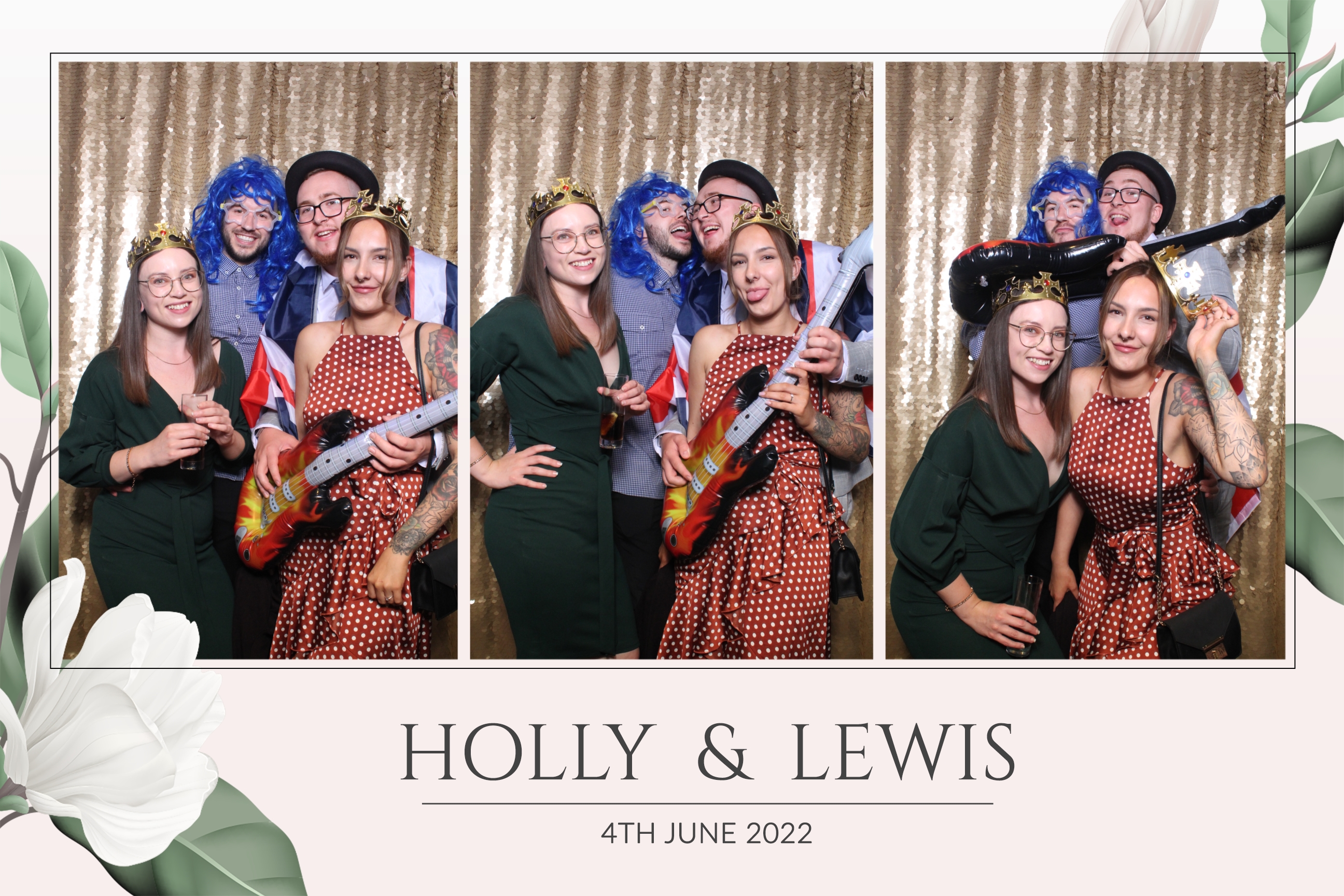 Holly & Lewis | View more photos from the event at images.mobile-photo-booth.com/u/MobilePhotoBoothUK/Holly-Lewis