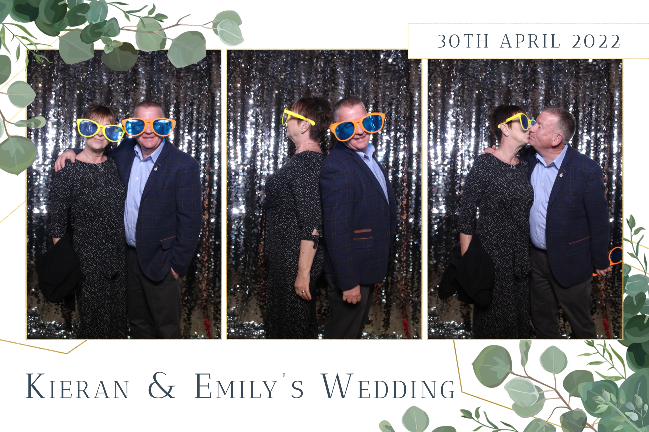 Kieran & Emily | View more photos from the event at images.mobile-photo-booth.com/u/MobilePhotoBoothUK/Kieran-Emily