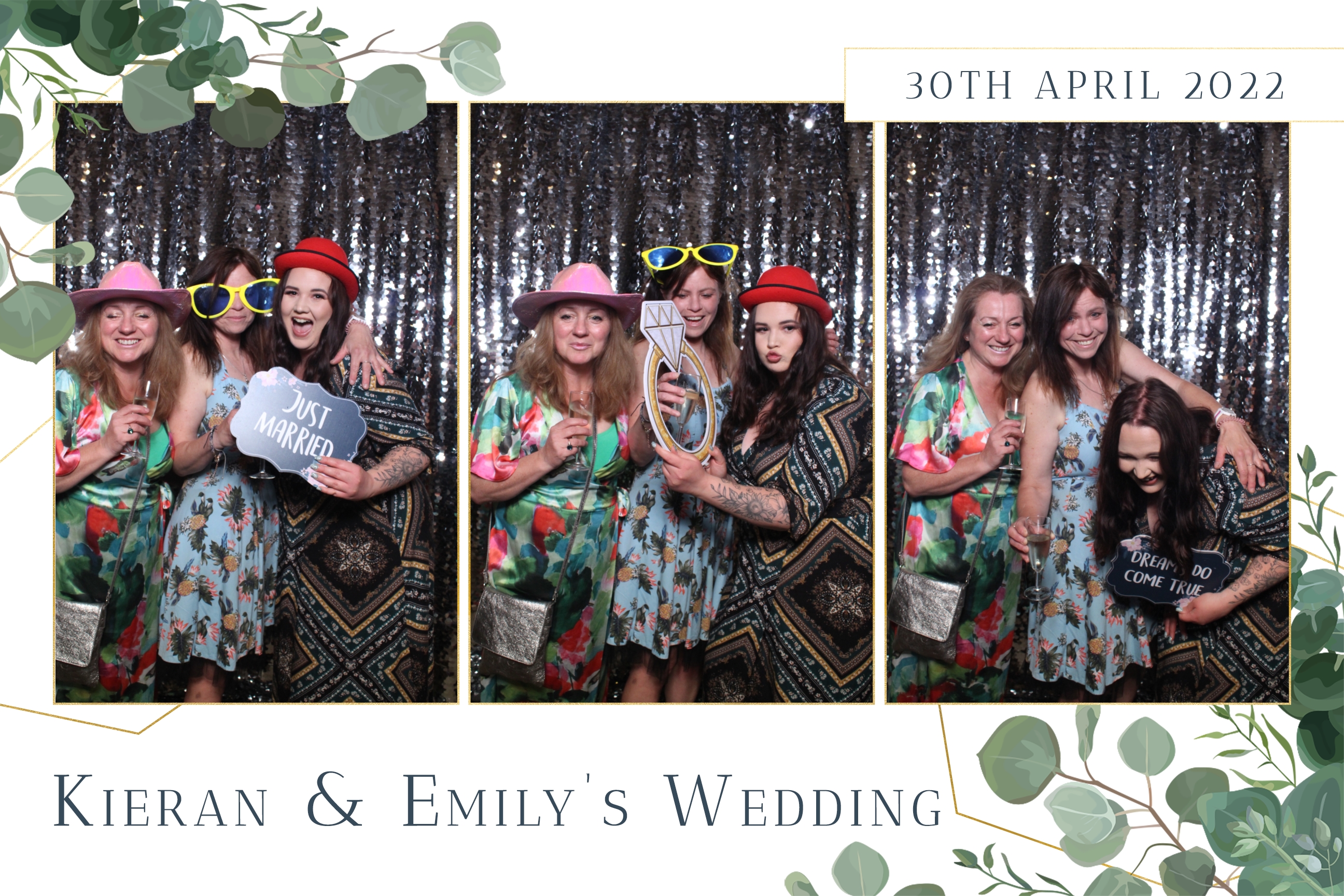 Kieran & Emily | View more photos from the event at images.mobile-photo-booth.com/u/MobilePhotoBoothUK/Kieran-Emily
