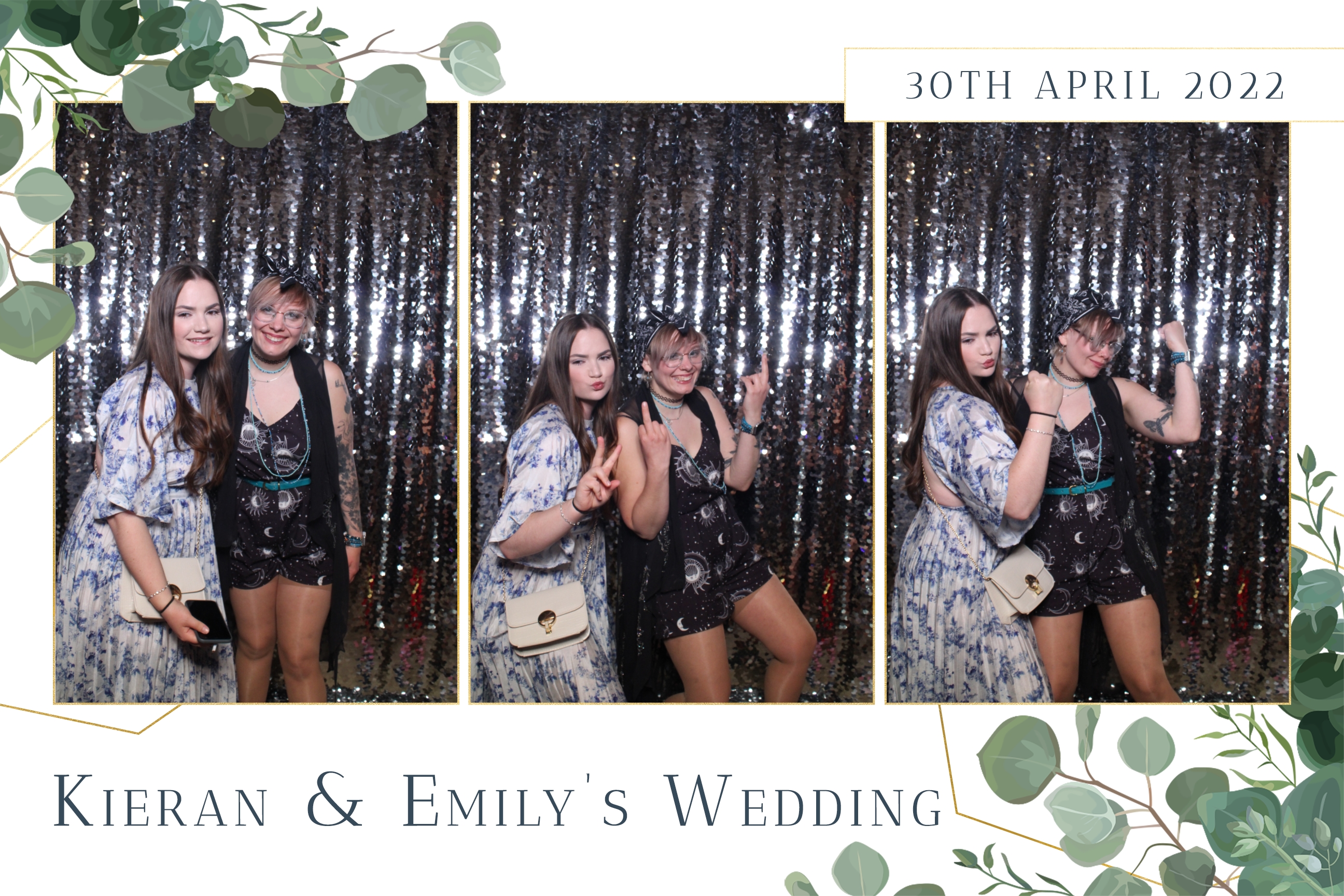 Kieran & Emily | View more photos from the event at images.mobile-photo-booth.com/u/MobilePhotoBoothUK/Kieran-Emily