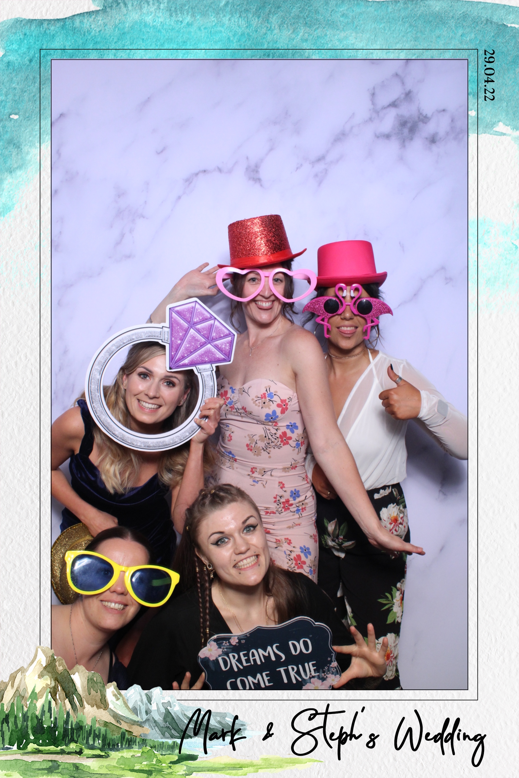 Mark & Steph | View more photos from the event at images.mobile-photo-booth.com/u/MobilePhotoBoothUK/Mark-Steph