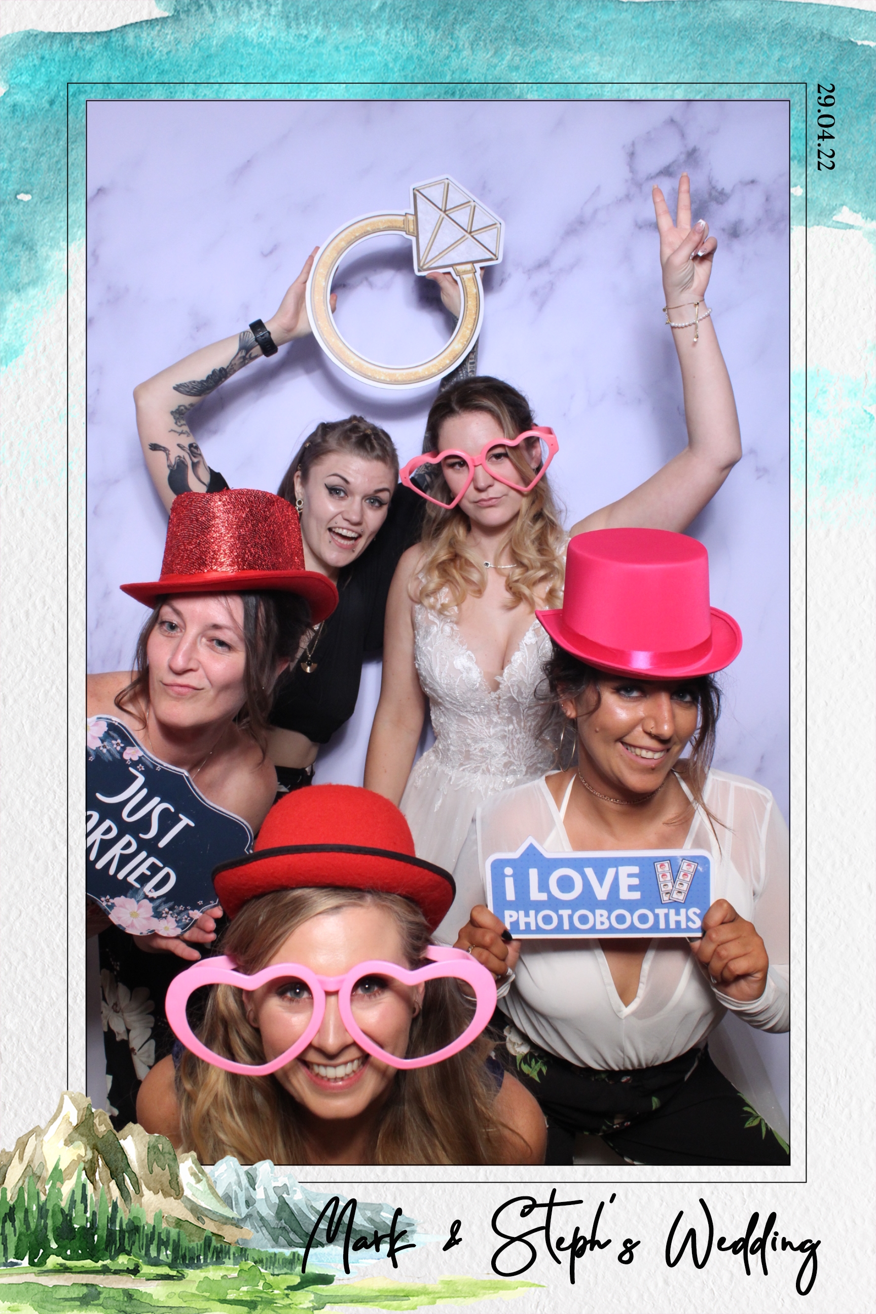 Mark & Steph | View more photos from the event at images.mobile-photo-booth.com/u/MobilePhotoBoothUK/Mark-Steph