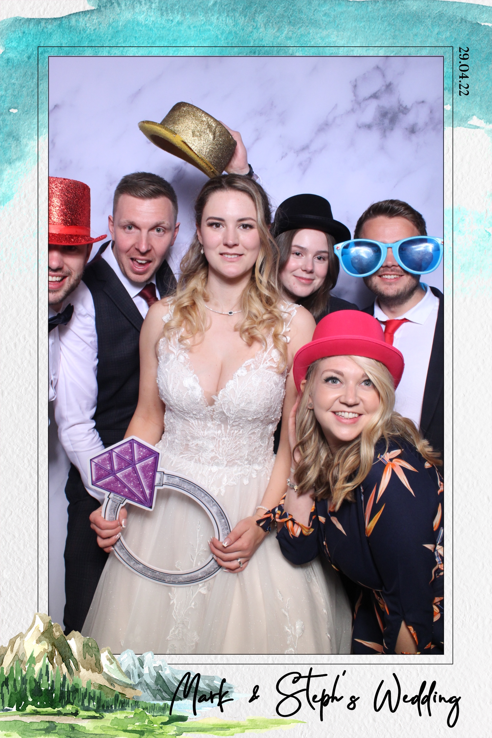Mark & Steph | View more photos from the event at images.mobile-photo-booth.com/u/MobilePhotoBoothUK/Mark-Steph