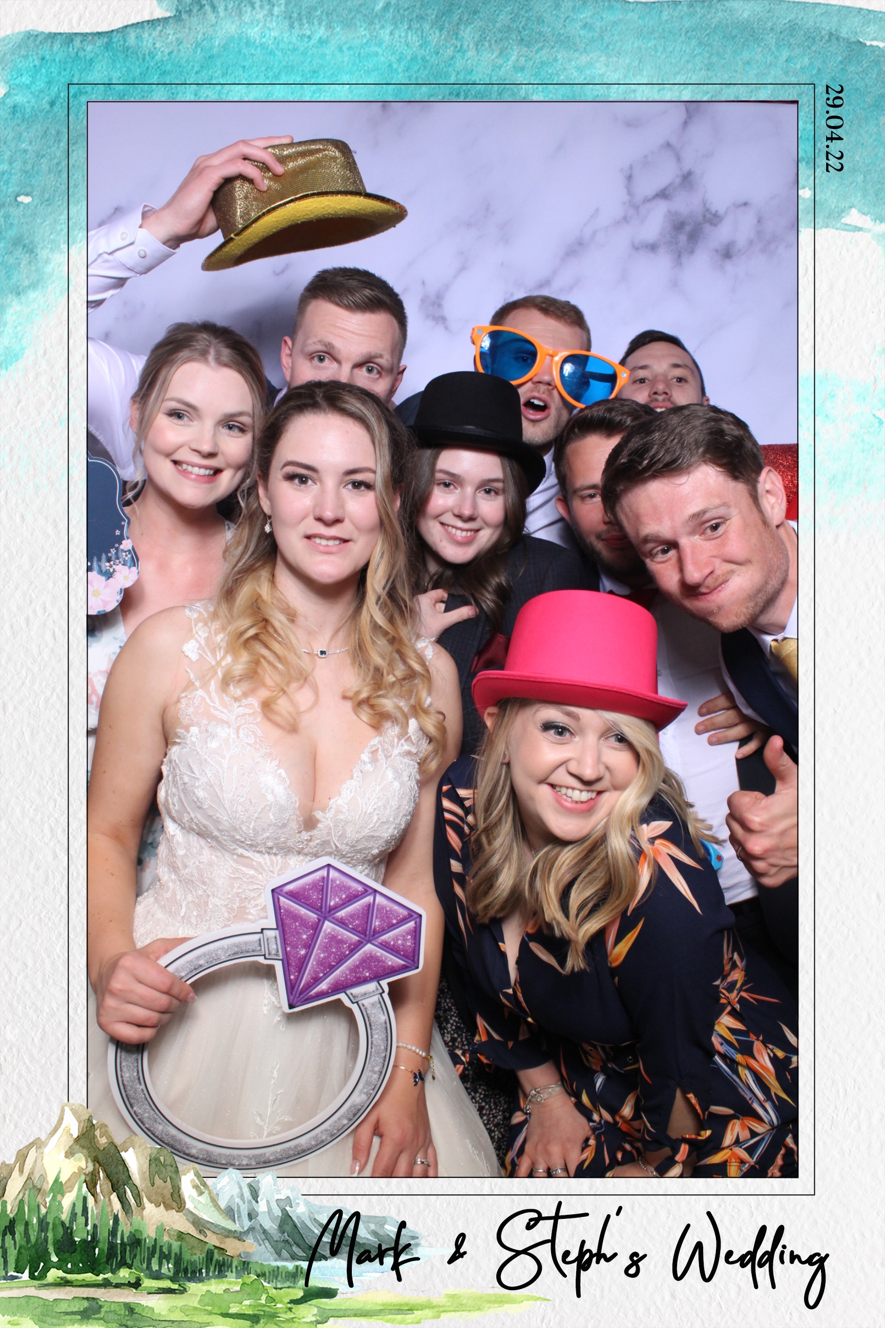 Mark & Steph | View more photos from the event at images.mobile-photo-booth.com/u/MobilePhotoBoothUK/Mark-Steph