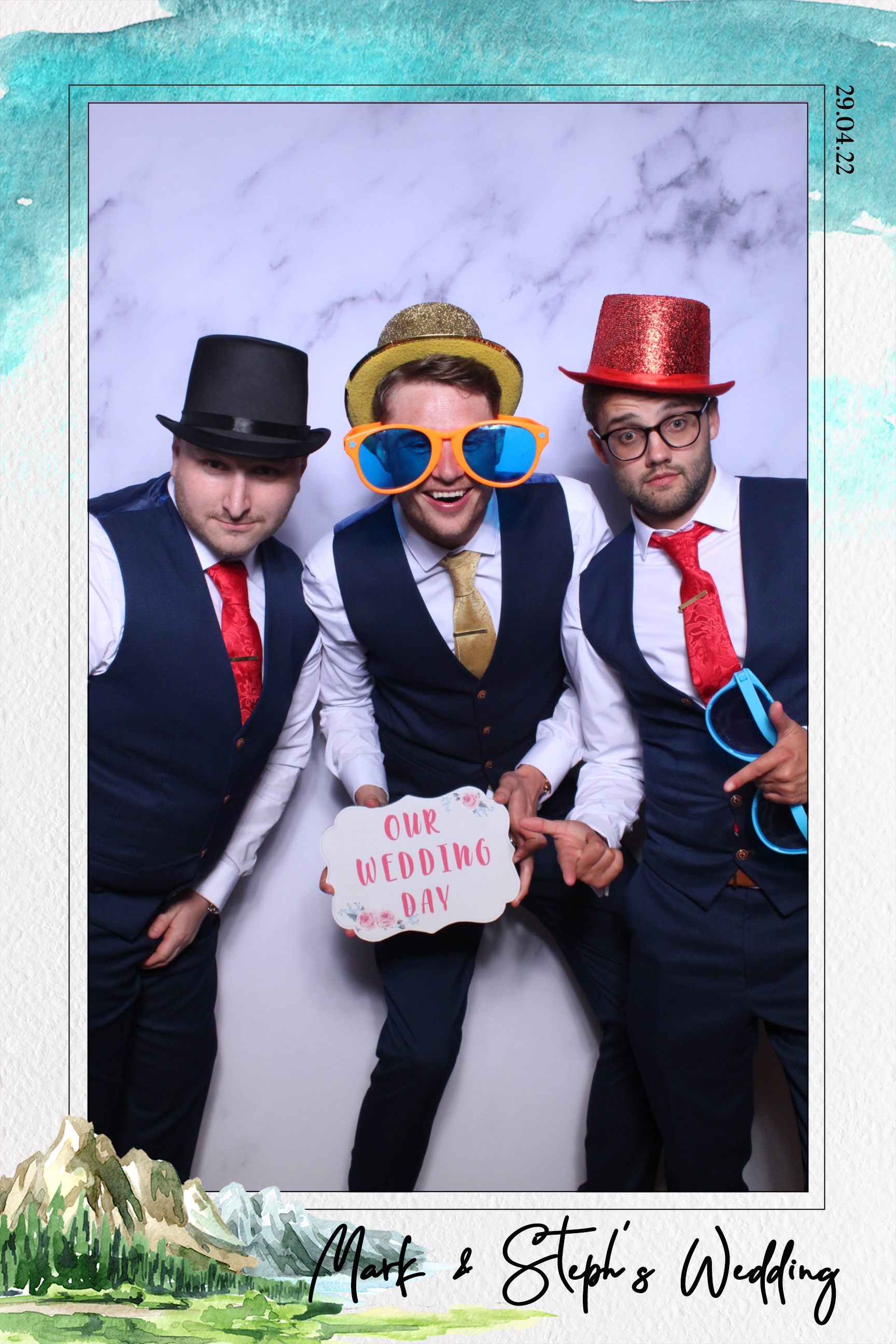 Mark & Steph | View more photos from the event at images.mobile-photo-booth.com/u/MobilePhotoBoothUK/Mark-Steph